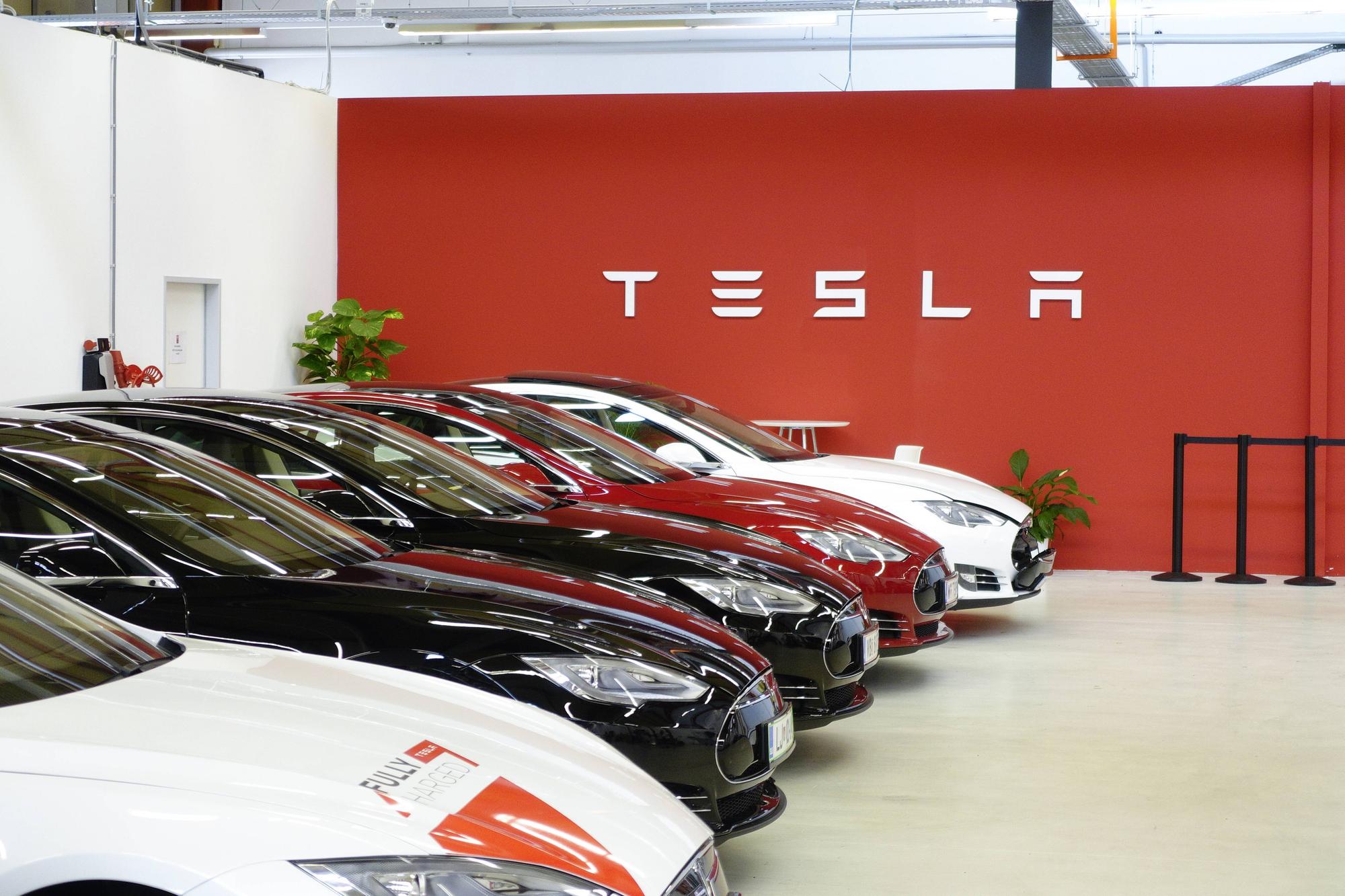 Myyrä paljastui - Tesla haastaa työntekijänsä oikeuteen | Tuulilasi