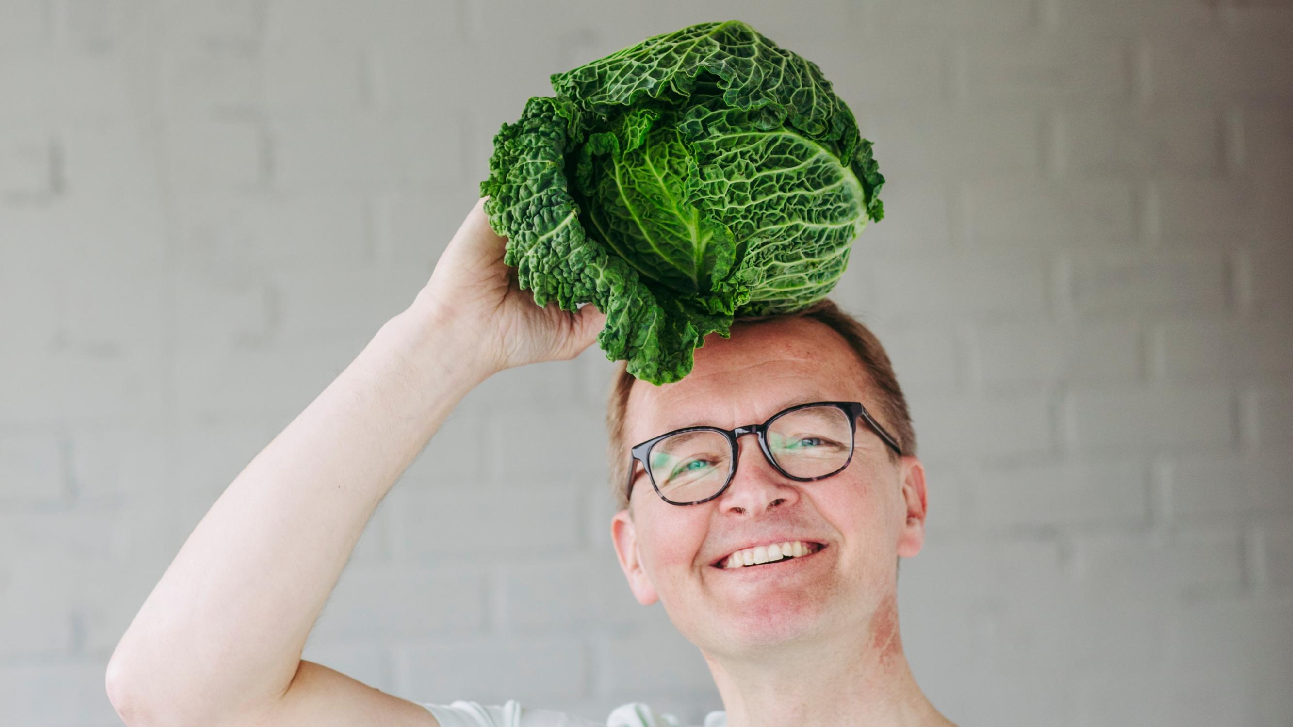 Mistä tiedän, tarvitsenko monivitamiinipillereitä? Ravitsemusterapeutti Reijo Laatikainen vastaa