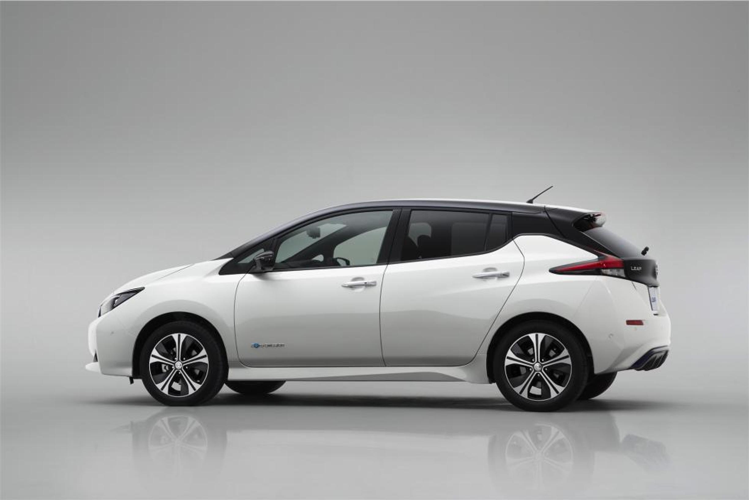 Renault-Nissanin uusi tavoite: 12 sähköautoa 6 vuodessa ja robottiautoja