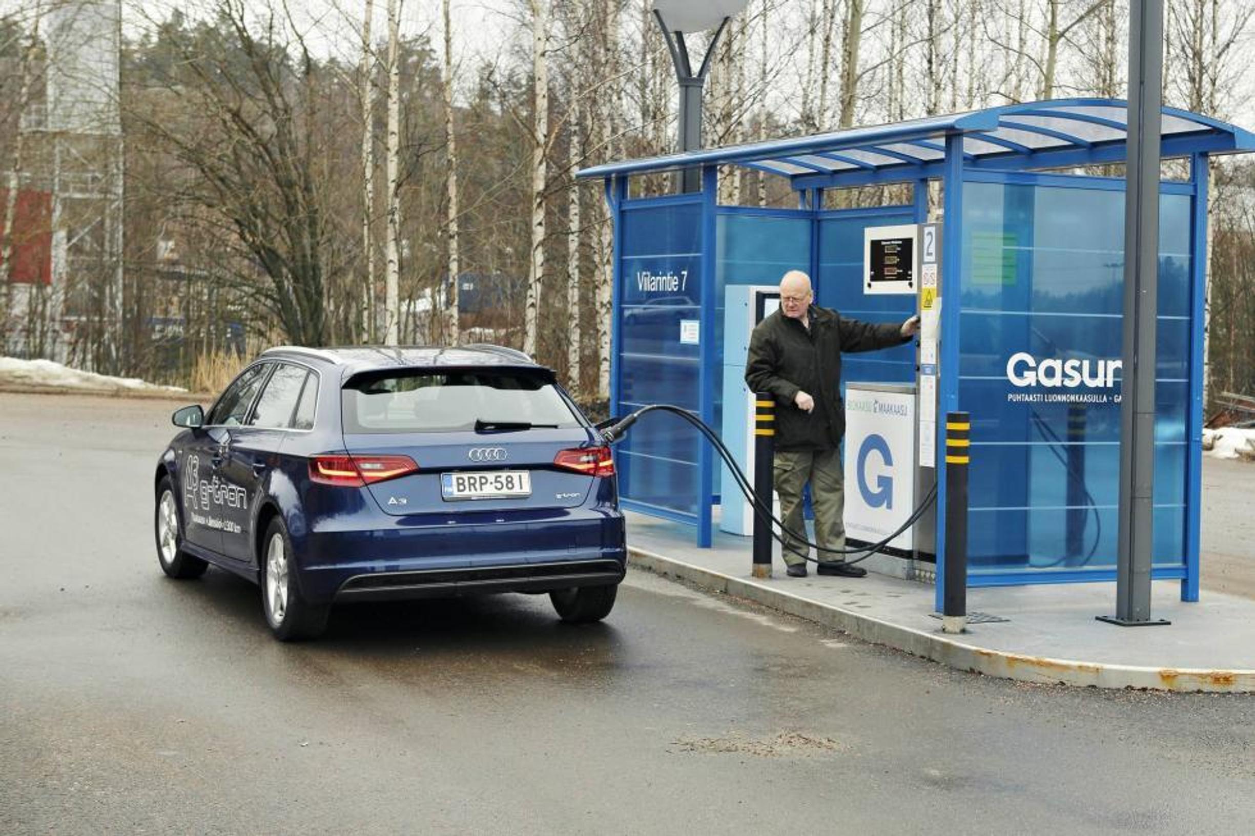 Auton muuttaminen sähkö-, kaasu- tai etanolikäyttöiseksi helpottuu
