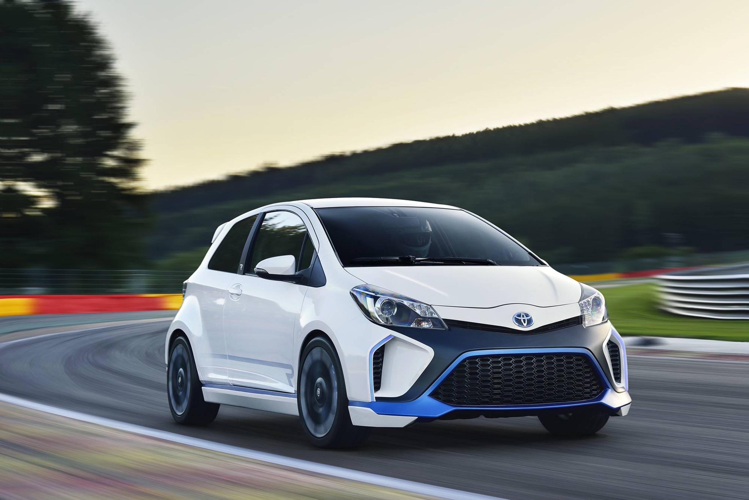 Toyotalta takaisinkutsu vikatarkistuksiin – koskee 2885 uutta Yaris Hybridiä Suomessa