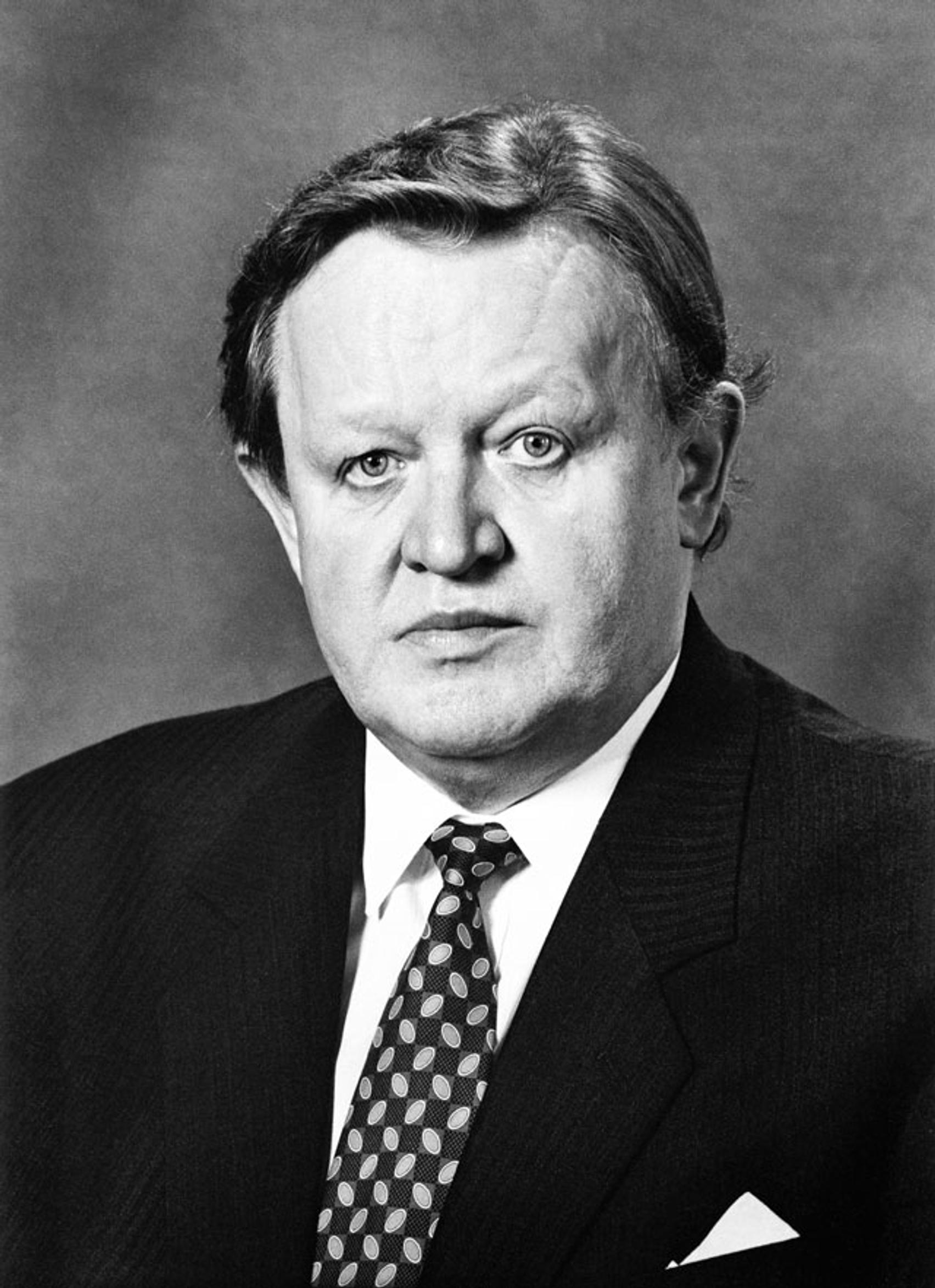 Presidentti Martti Ahtisaari (1937–2023):  Ahtisaari oli kansainvälinen diplomatian suurmies