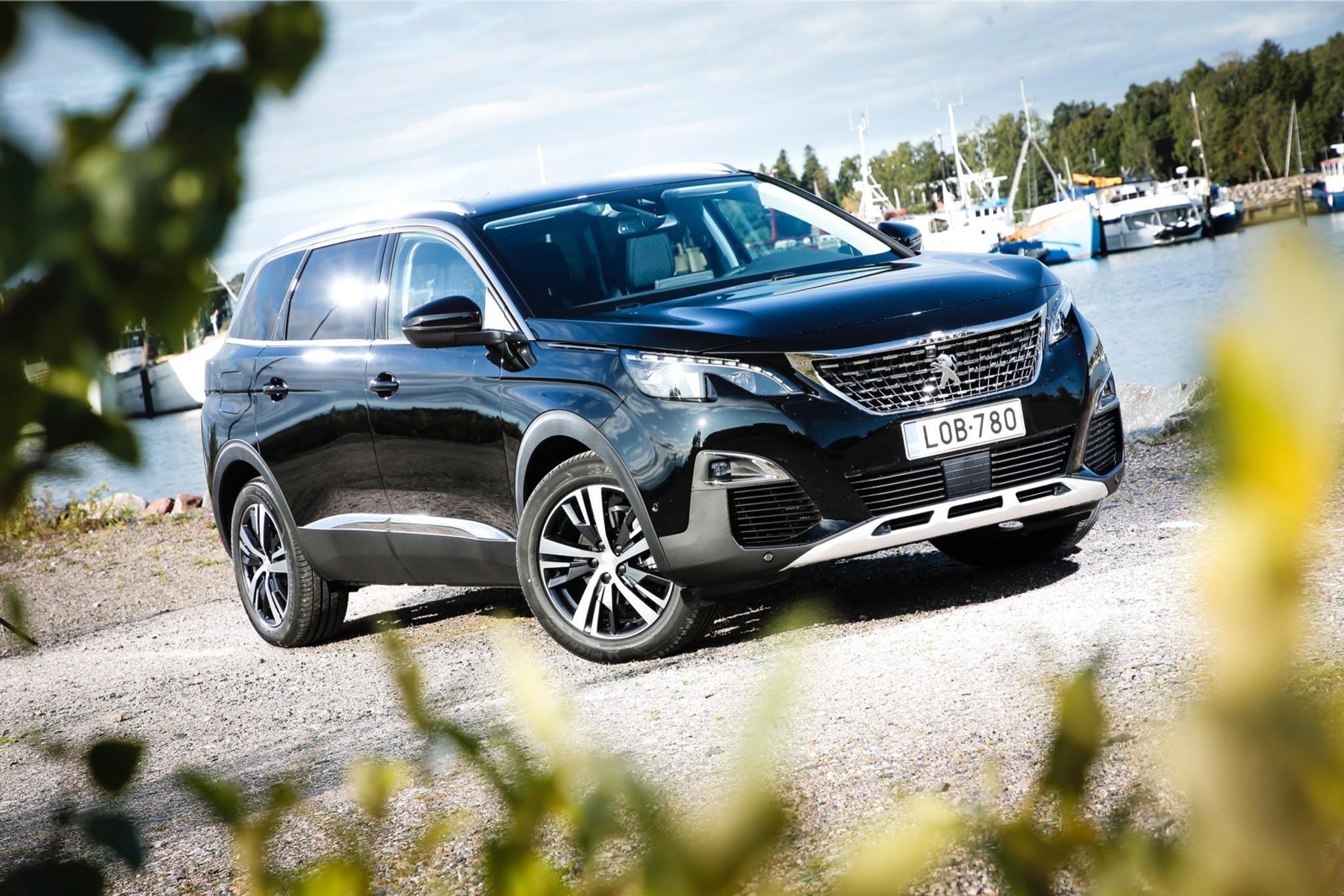 Koeajo Peugeot 5008 Allure Puretech 130 A Tuulilasi