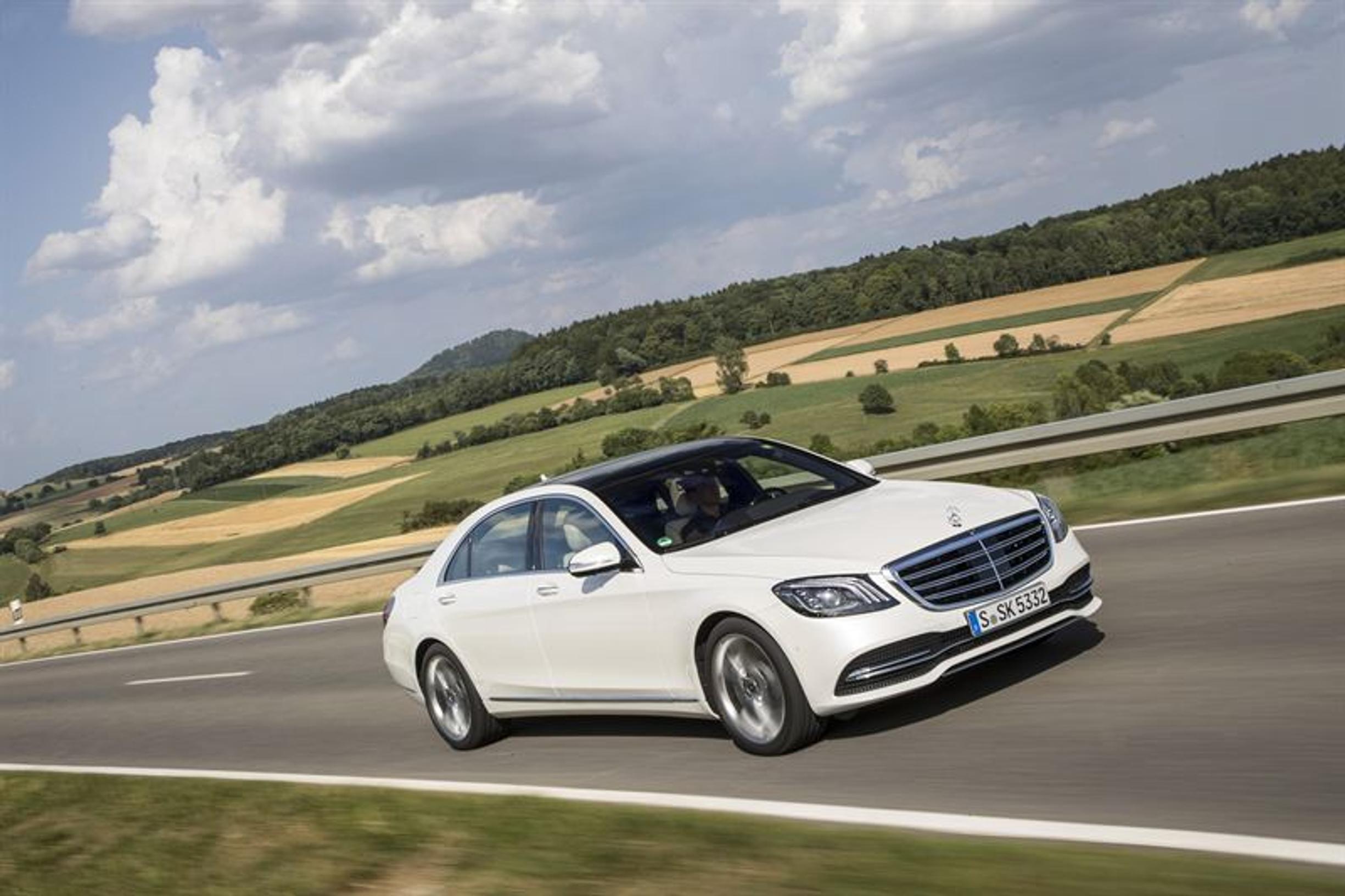Daimler AG:n myynti, liikevaihto ja tulos uusiin ennätyksiin 2017