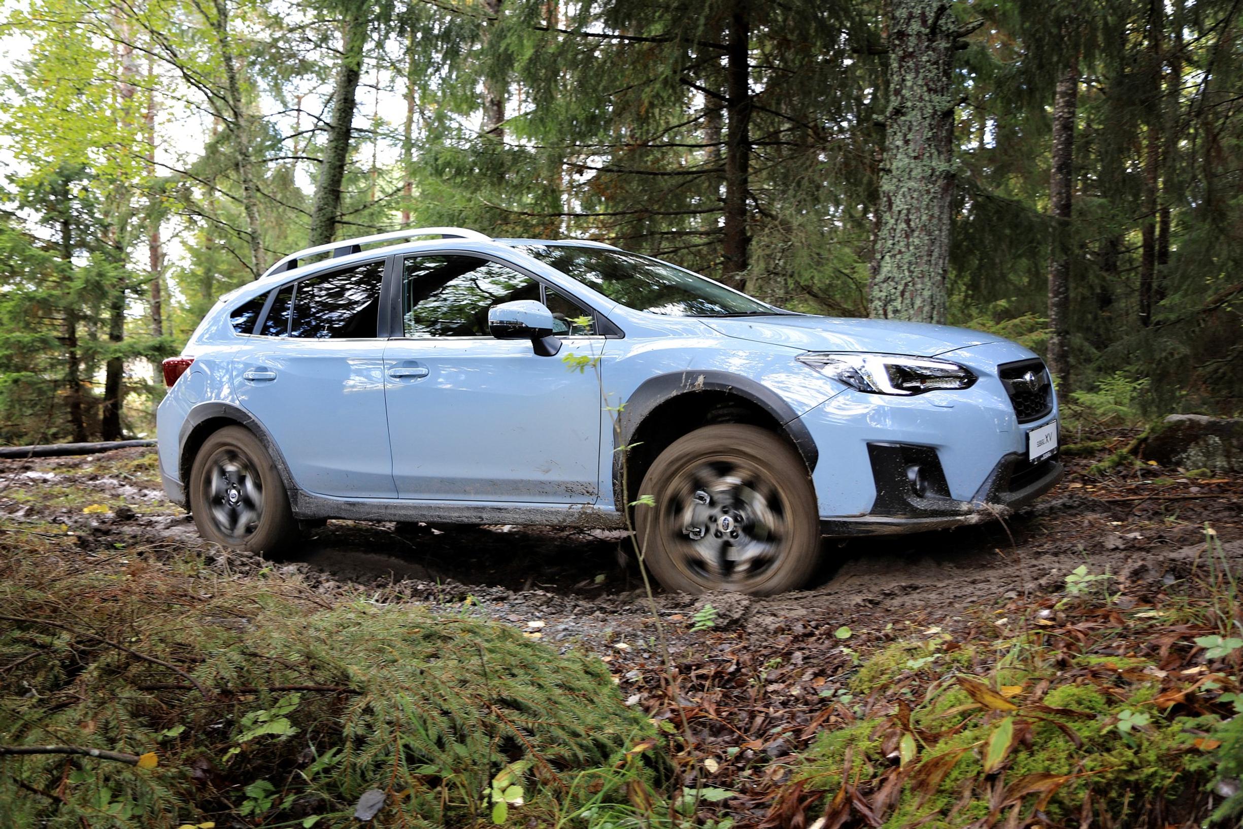Koeajo: Subaru XV 2.0i Summit - Kurarännissä kotonaan