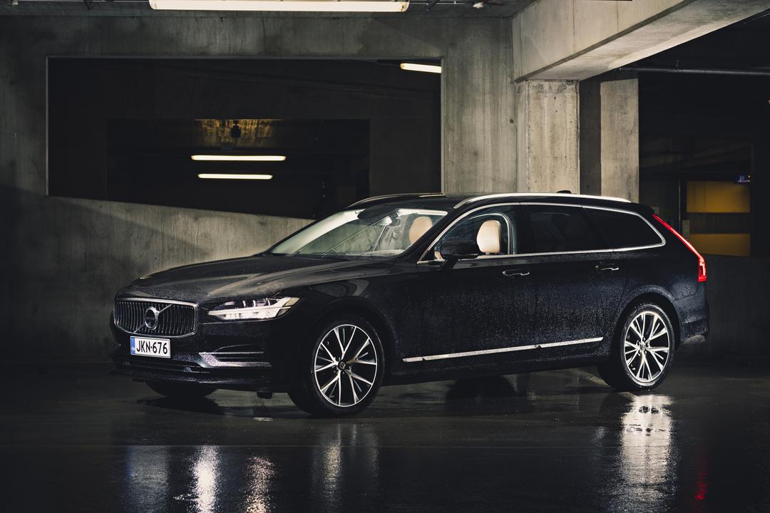 Volvo v90 t8