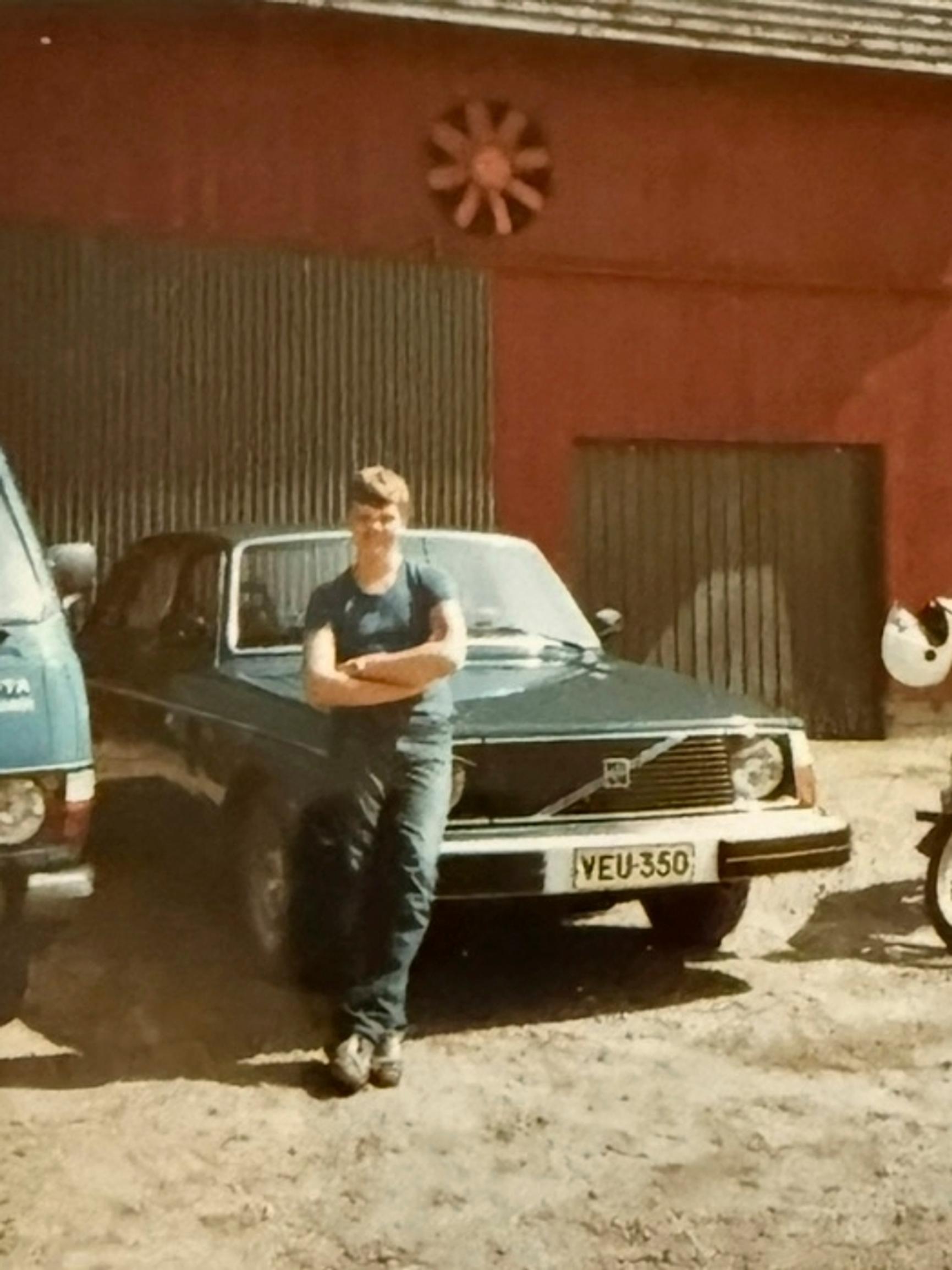 Christian Rönnbacka kasvoi Evijärven korvessa maatilalla – ”Opin viihtymään oman pääni sisällä”