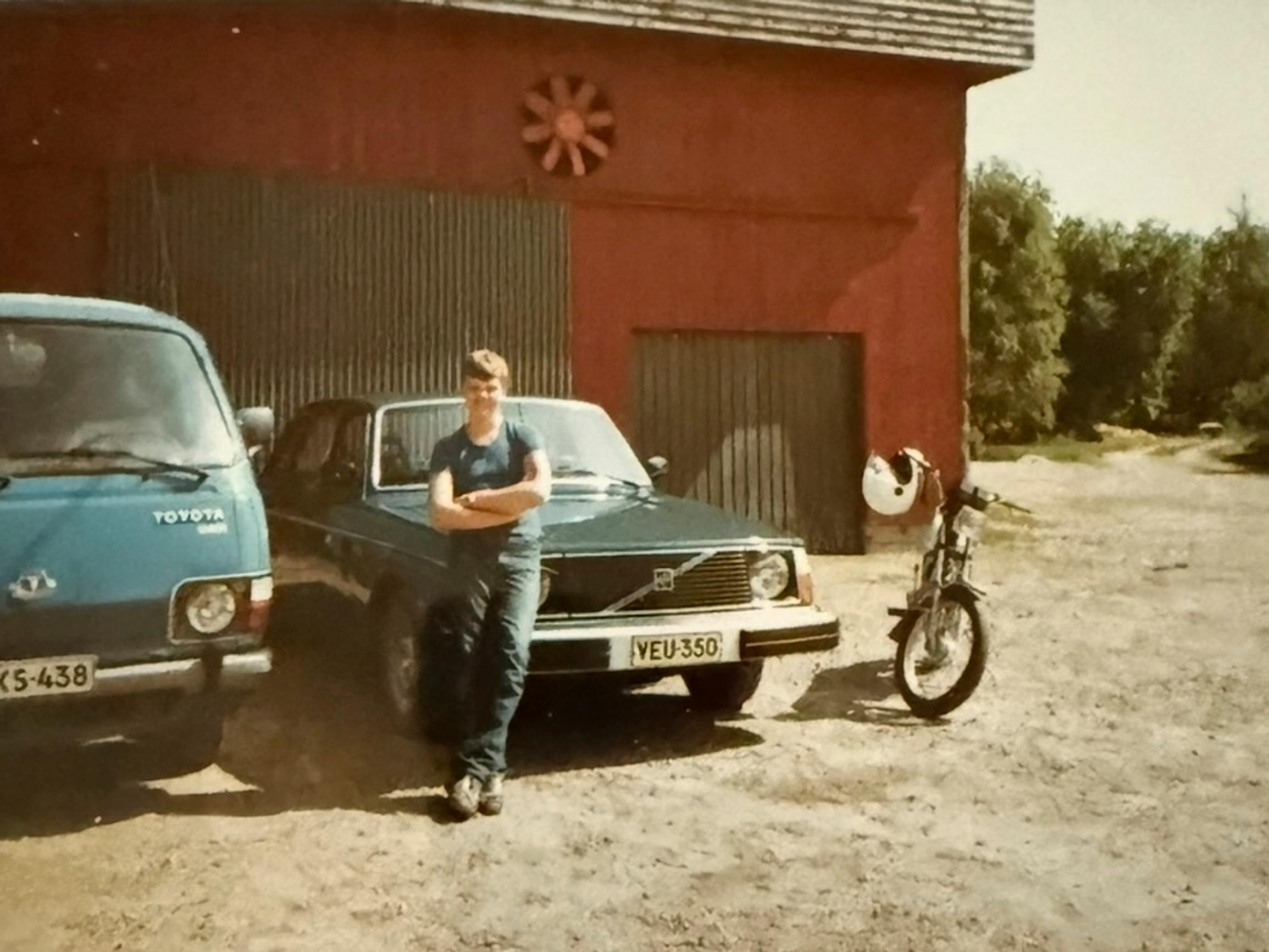 Christian Rönnbacka kasvoi Evijärven korvessa maatilalla – ”Opin viihtymään oman pääni sisällä”