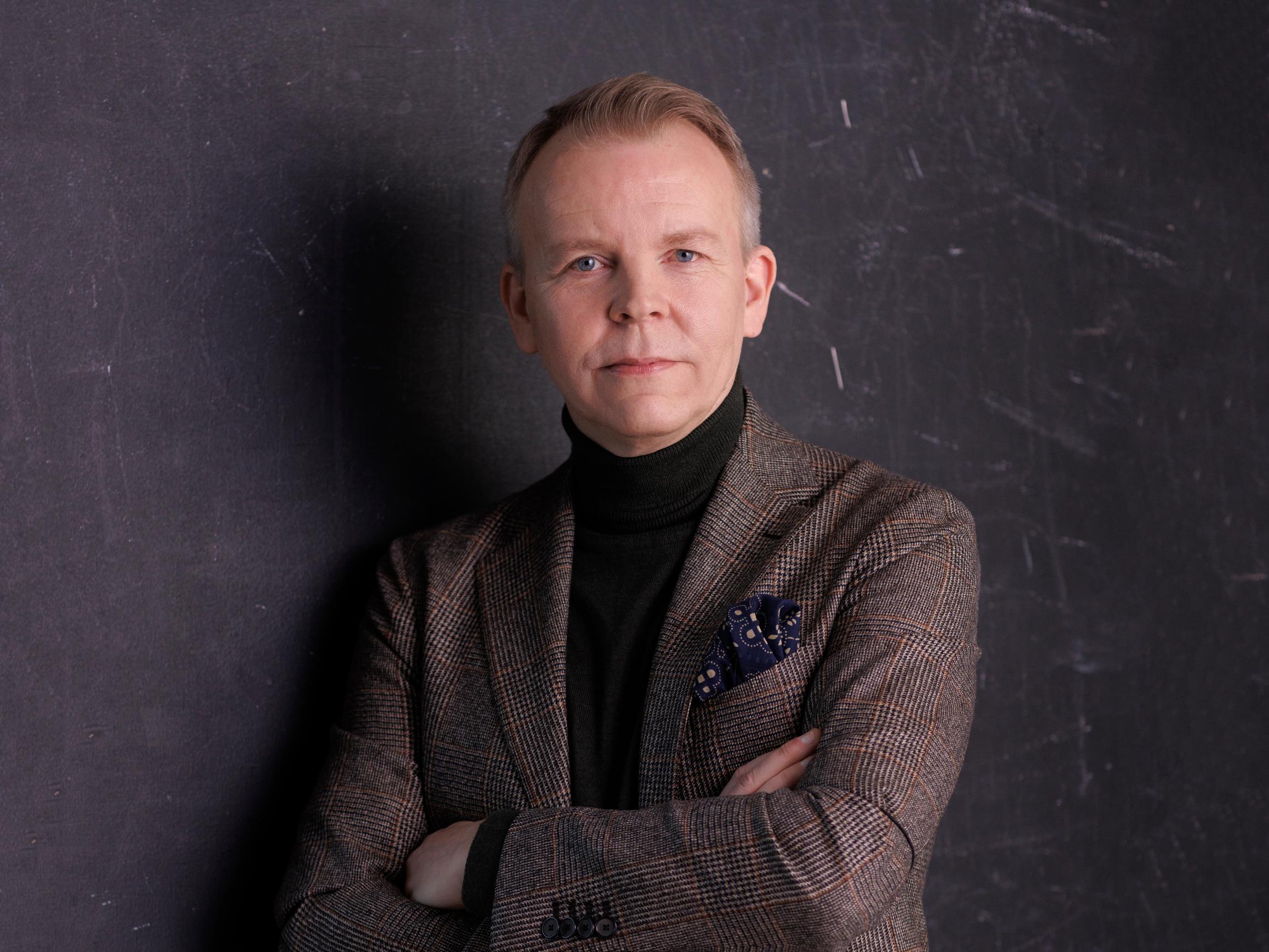 Hyvästi puhtoiset lähiöt, pimeyden tangot ja lainelautailevat lehmänmahat – tämän päivän jälkeen Suomi ja rock ei ole entisensä!