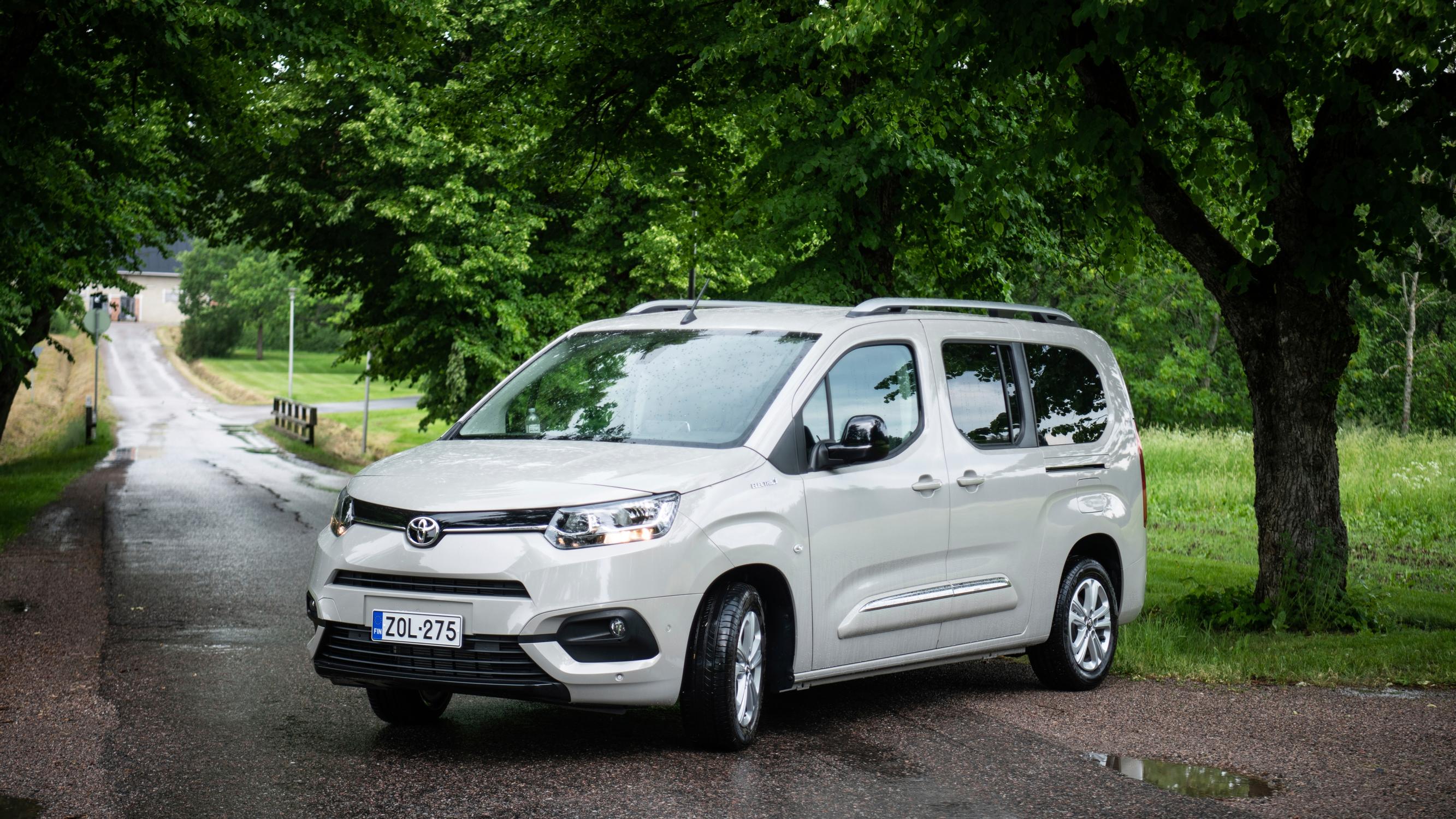 Toyota Proace City Verso – Suurperheen sähköauto kaupunkiajoon
