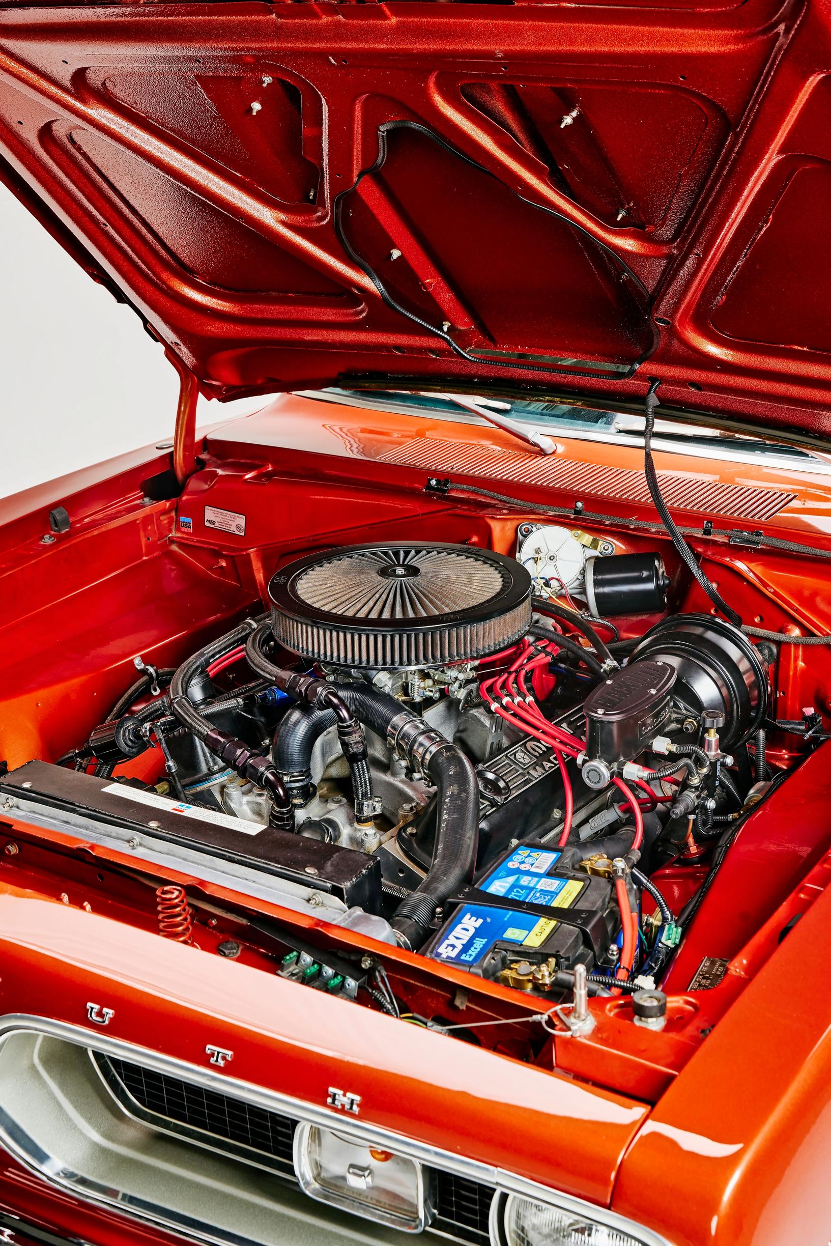 Moparin 360 Magnum on kasvanut 402-kuutiotuumaiseksi.