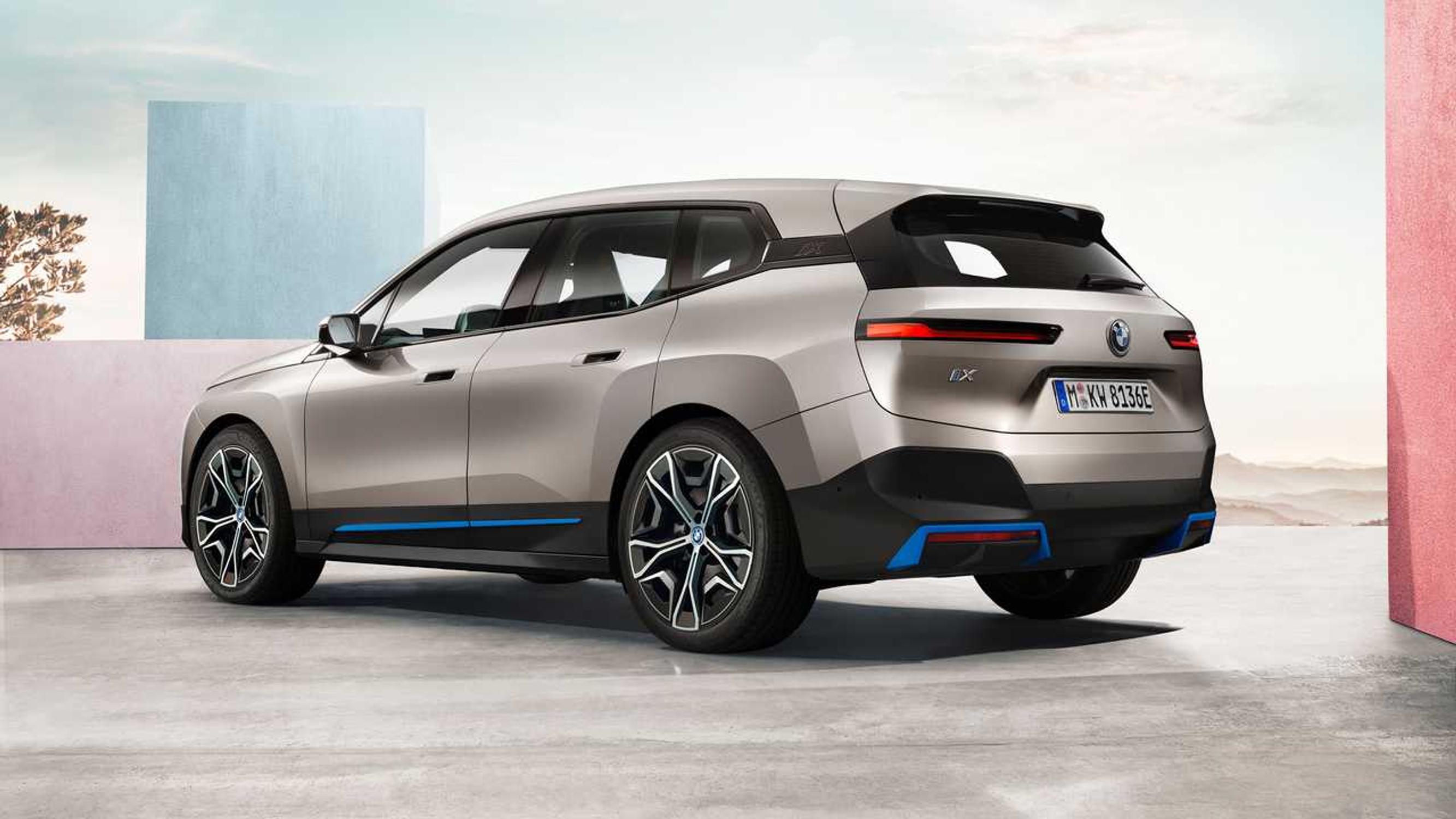 BMW esitteli sähköisen lippulaivamallinsa iX:n