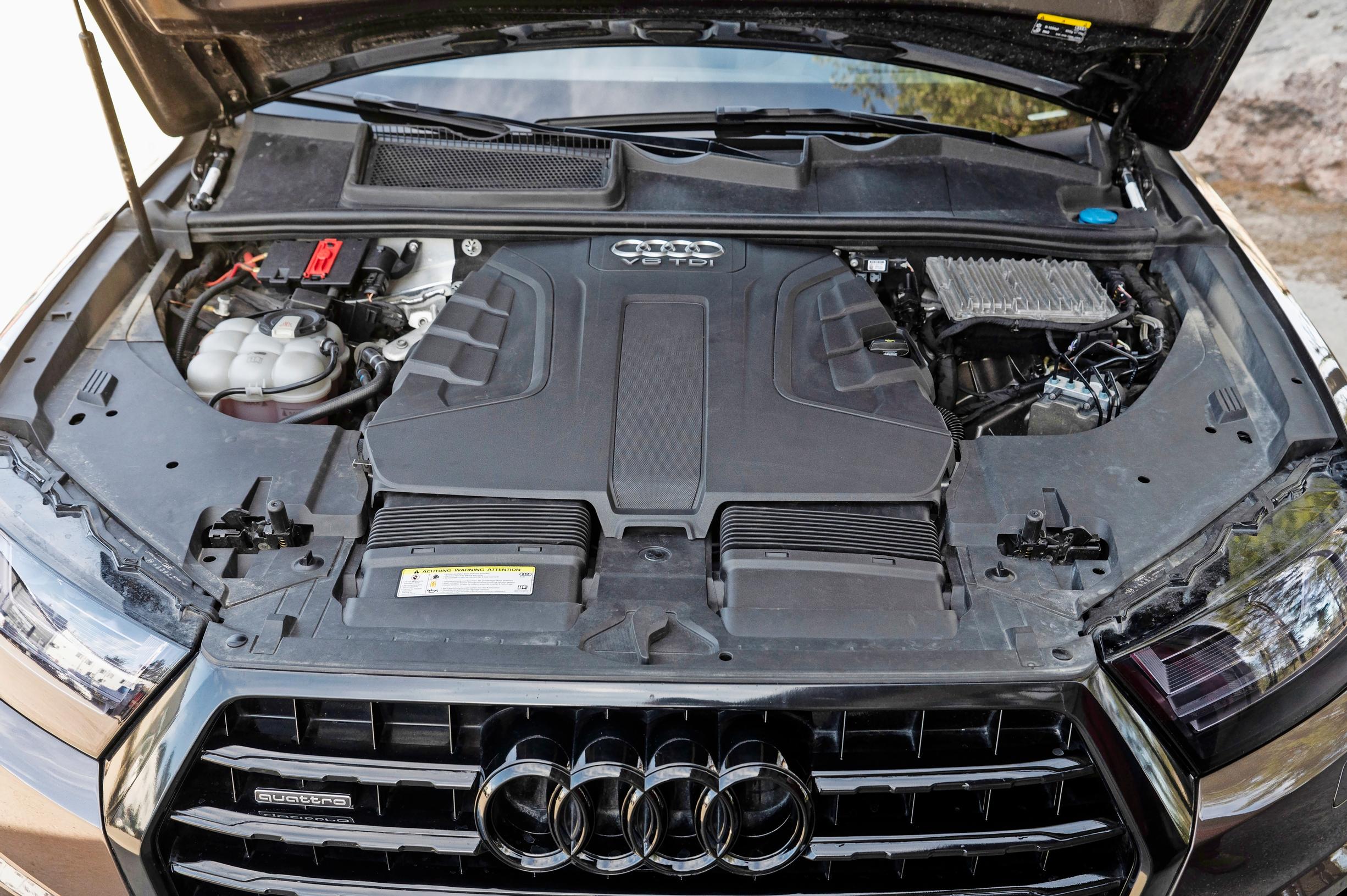 Audi Q7 on kuin raivo härkä. Kolmelitraisesta turbodieselistä ei voima lopu – ikinä.
