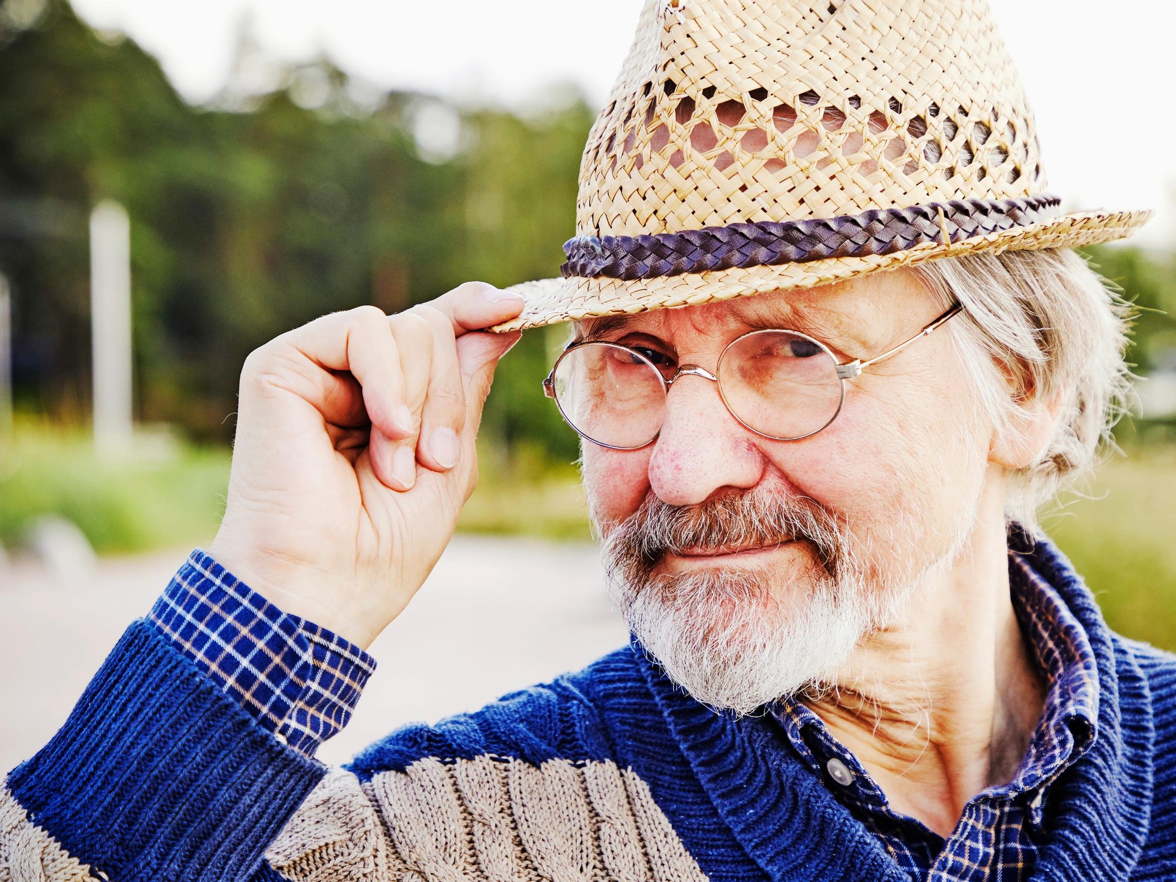 Puuhastelu pitää Asko Sarkolan, 80, kiinni elämässä: ”Kun kuolema taputtaa olkapäälle, pitää todeta, että sori, minulla on homma kesken”