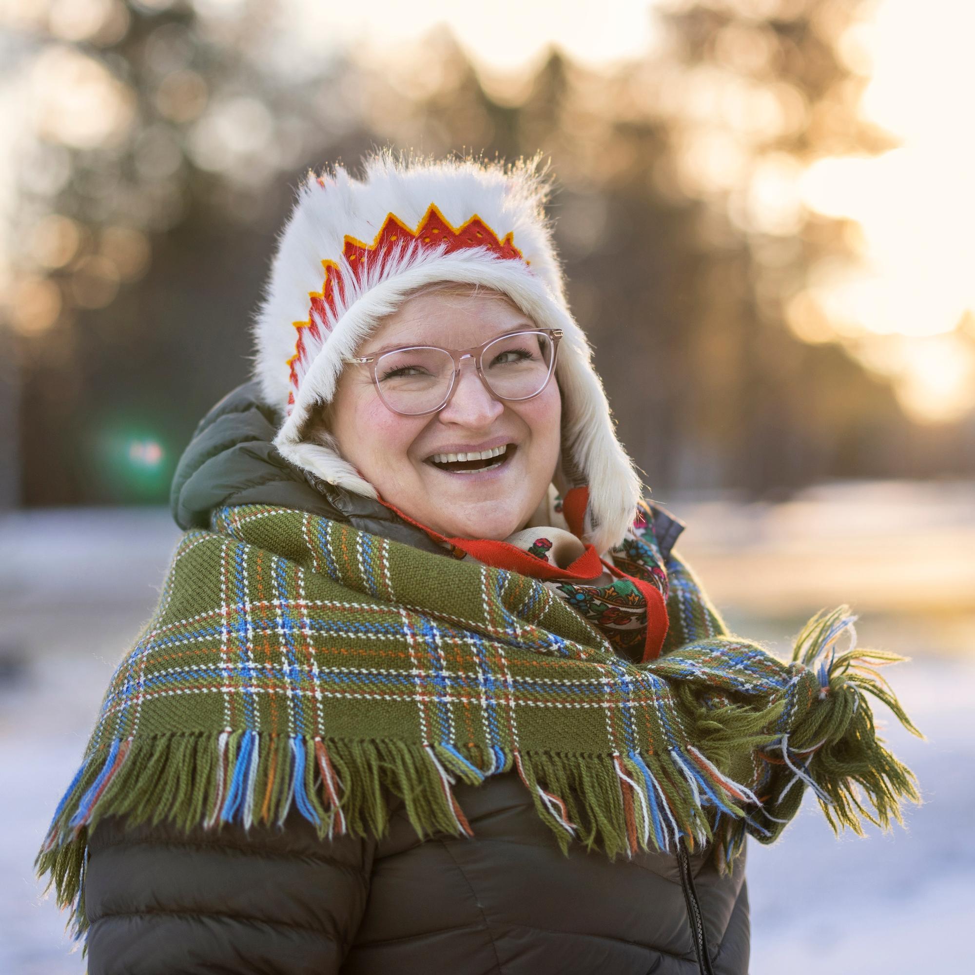 ”Pidin lapinlakkia jo päiväkodissa” – Marja-Leena Virtanen on rohkeampi pukeutuja kuin moni muu saamelainen