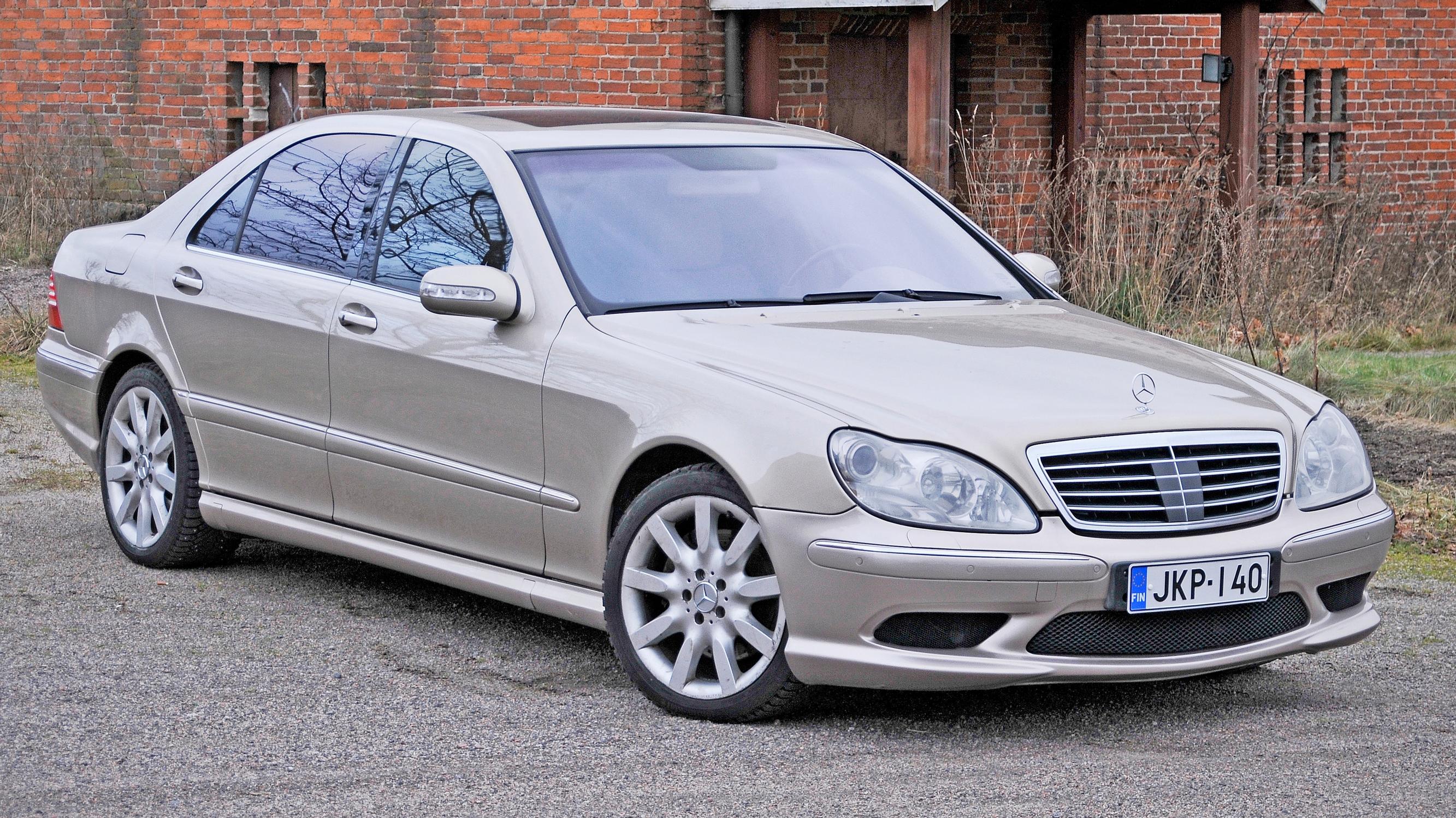Mercedes-Benz S-sarja W220 vm. 1998–2005 – Tutki katsastusviat ja nämä viisi kohtaa ennen ostopäätöstä