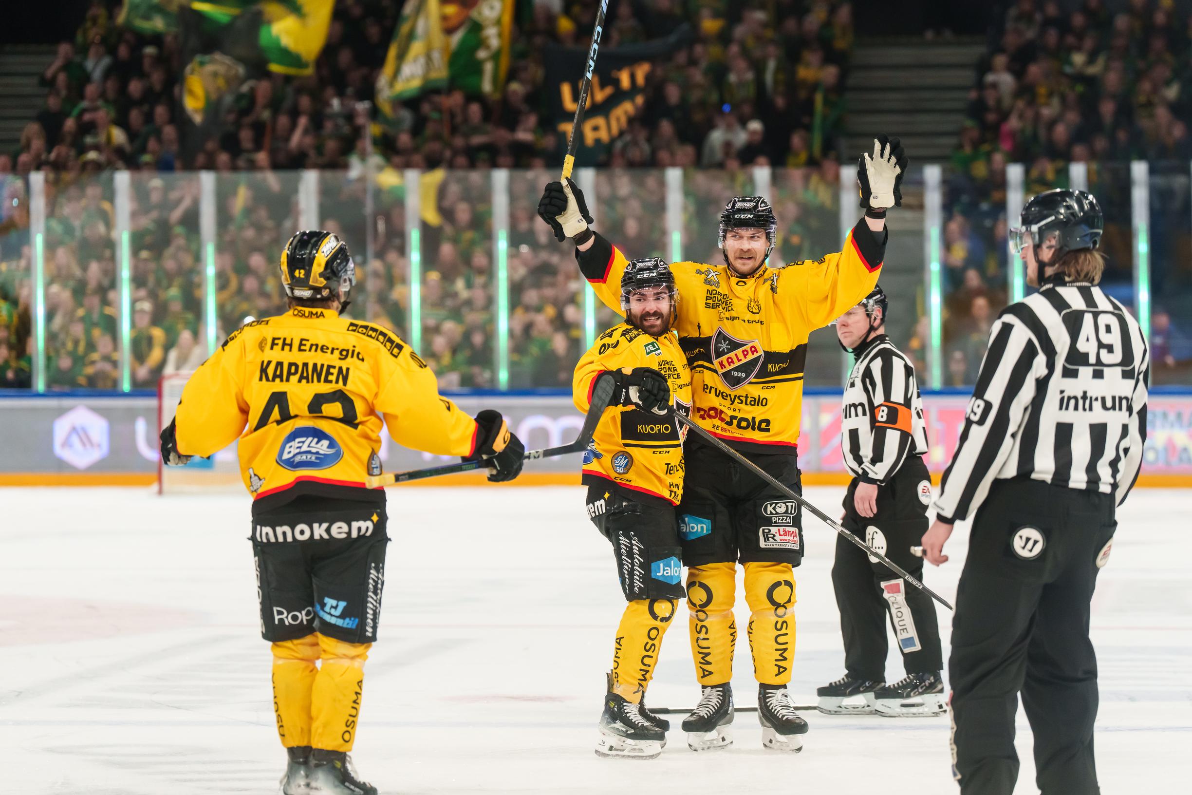 "Fiasko" – Petteri Sihvoselta reipasta ruoskaa ja tuntuvat kehut Liigan välieräavauksen jälkeen