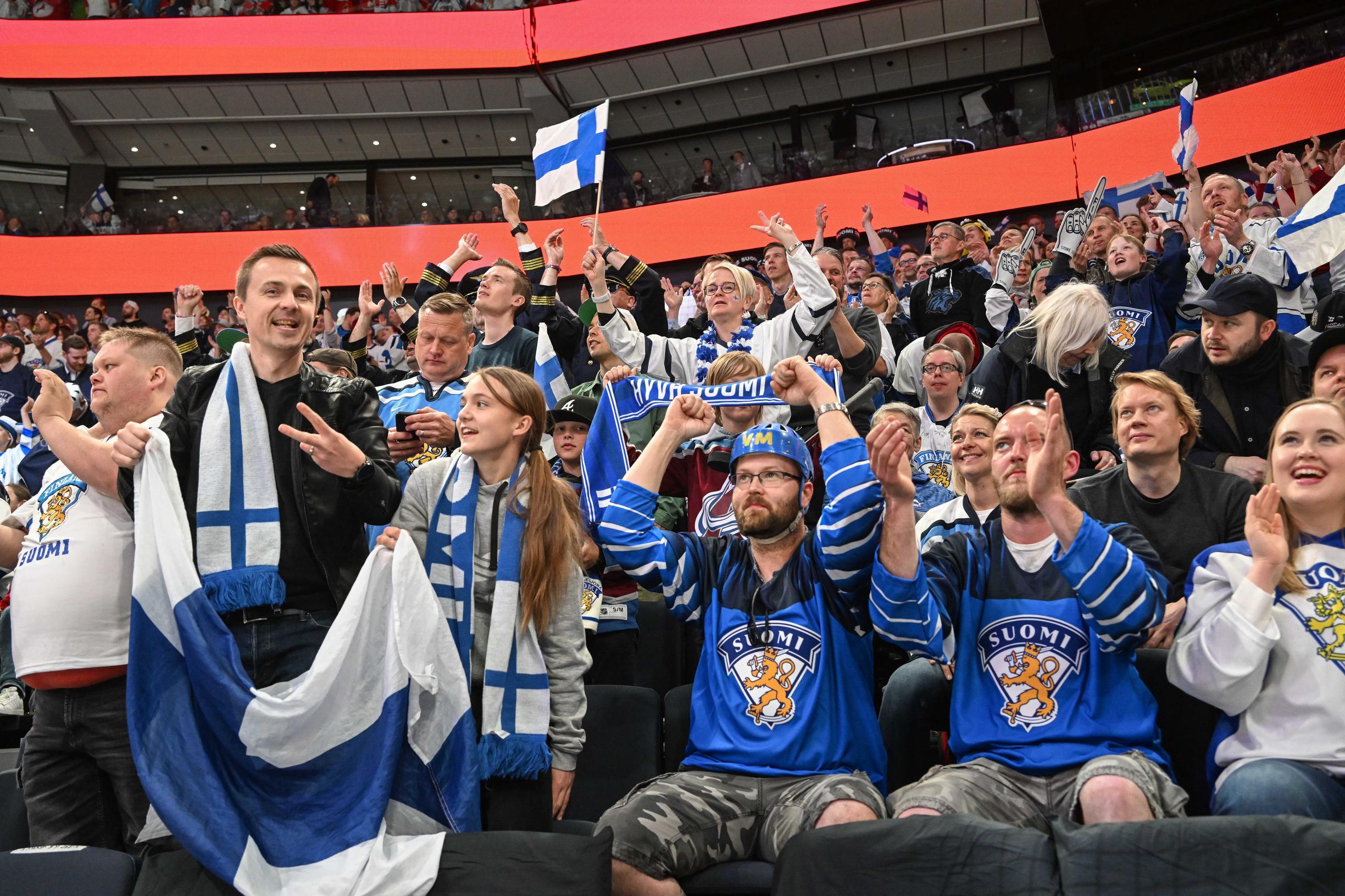 NHL:ääkin kiinnostanutta huippuvalmentajaa ei kutsuttu Prahan MM-kisojen valmennusseminaariin – myös kehityspäivien sisältö kertoo Suomi-kiekon kuplautumisesta