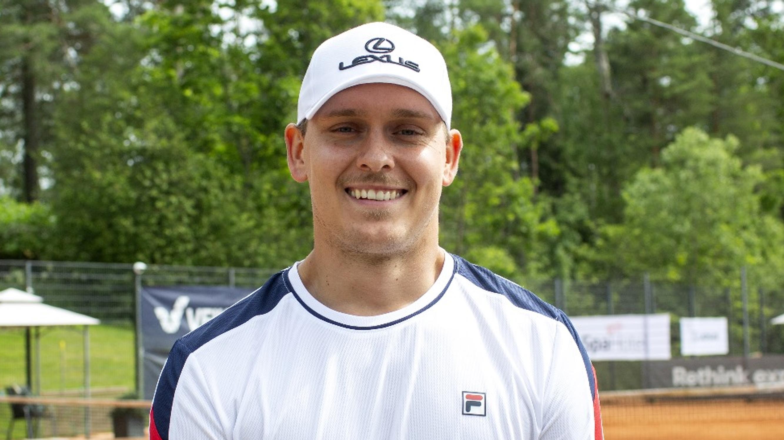Huippumaalivahti Kevin Lankinen paljastaa, miten NHL-joukkueessa harrastetaan kirjallisuutta: ”Kyllä meitä on siellä yllättävän monta...”