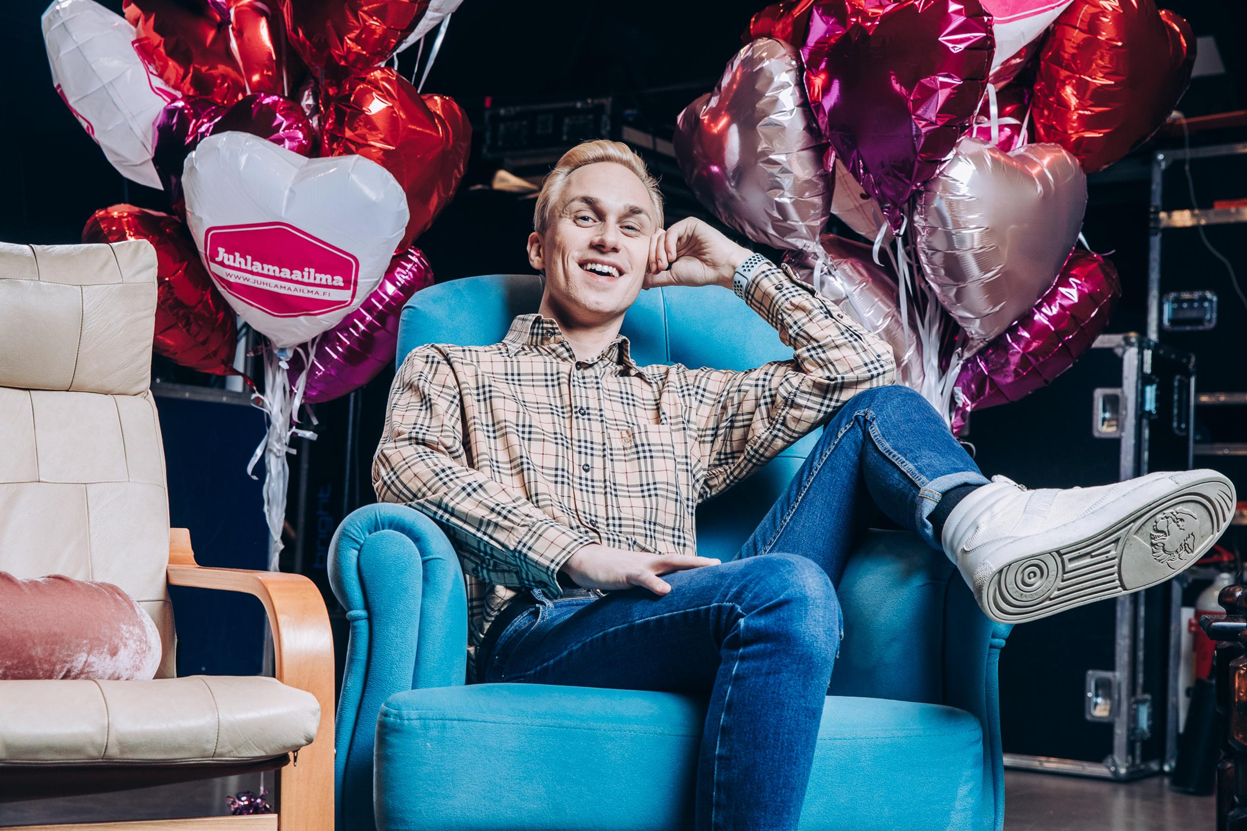 Christoffer Strandberg Putous-juontajaksi: "Putous on minulle kaikkein rakkain ohjelma ja sitä kuuluu tehdä rakkaudella sekä intohimolla"