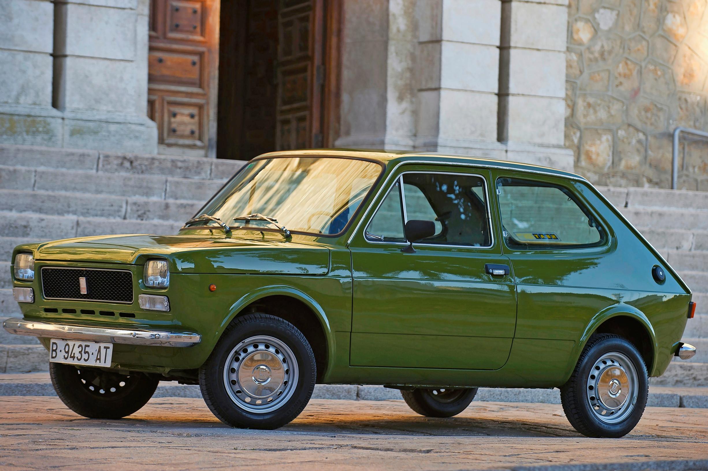 Fiat 127. Jos tarkkoja ollaan, niin tämä nappula on Seat 127. Samasta autosta kuitenkin puhutaan.