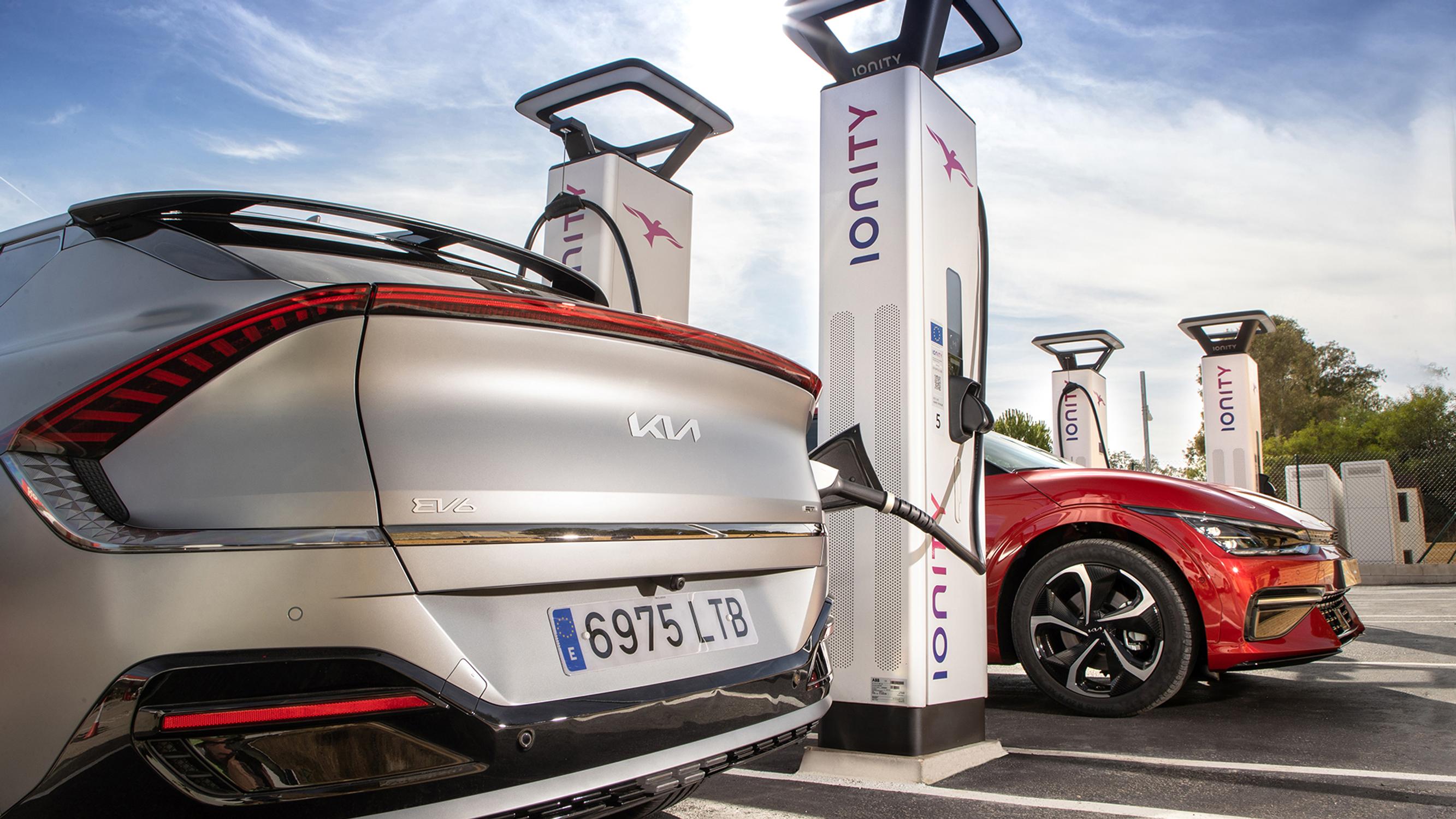 Kia investoi lisää Ionity-verkostoon – nopeiden latauspisteiden määrä nousee 7000:een