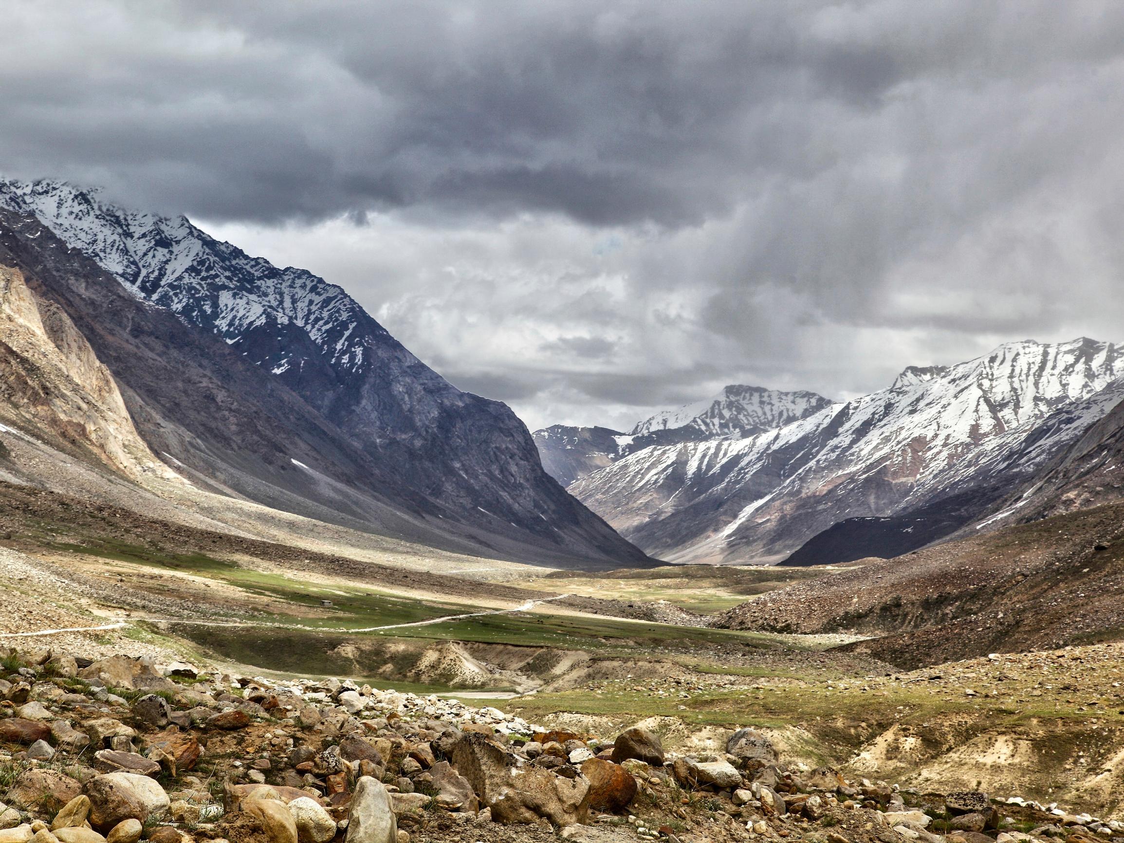 40 vuotta sitten: Liisa Koskimies eksyi Himalajalle ja harhaili 42 päivää yksin – Nälkä määräsi, mikä huomisessa olisi tärkeintä