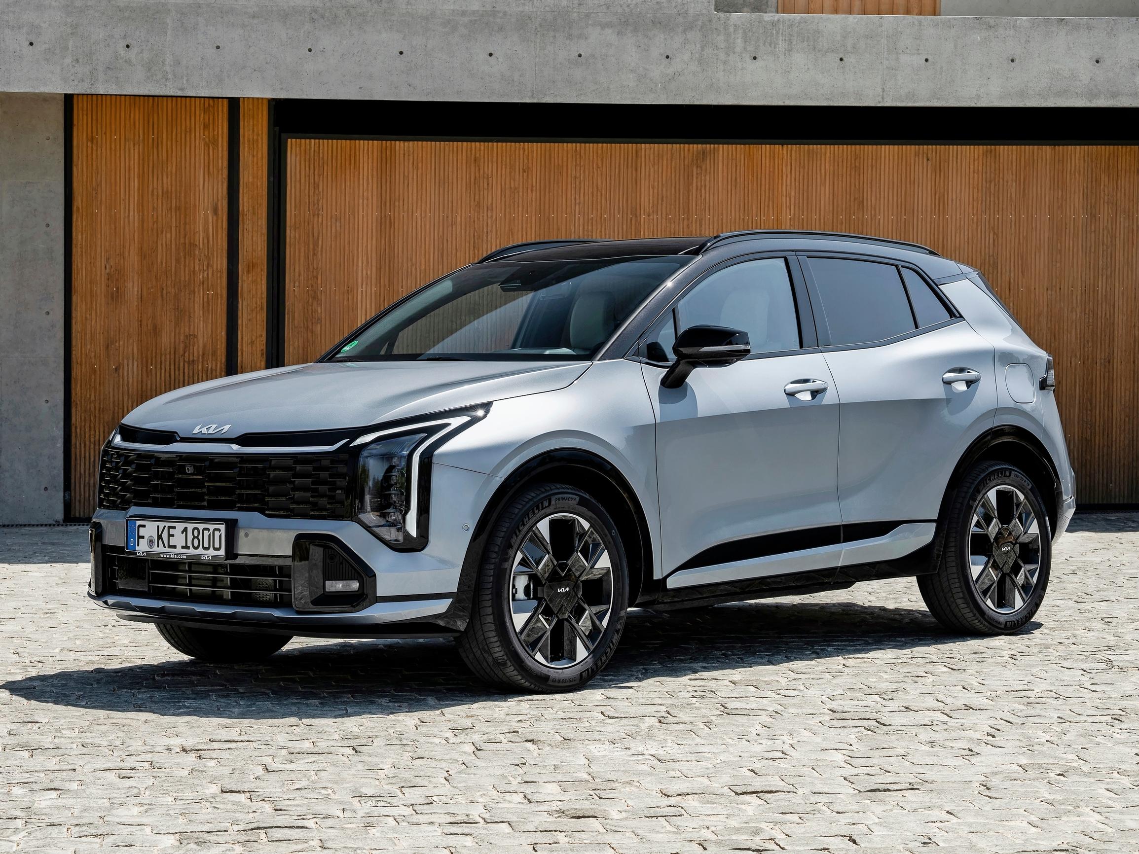 Uudistunut Kia Sportage tuo lisää tehoa hybrideihin – Alle 30 000 euron sähkökatumaasturi MG S5 haastaa kilpailijat