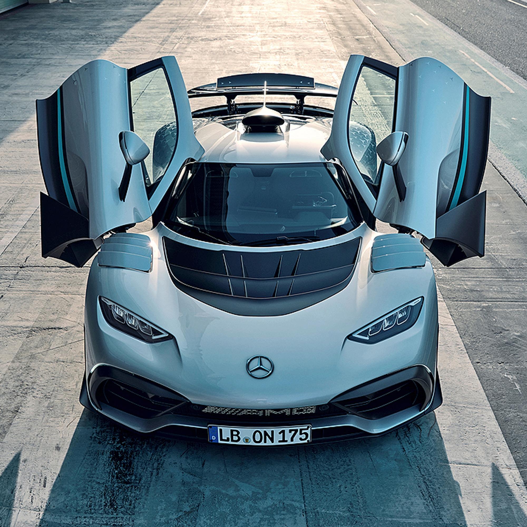 F1-auton siviiliversio: Mercedes-AMG One – tätä lähemmäs formulakokemusta harva pääsee