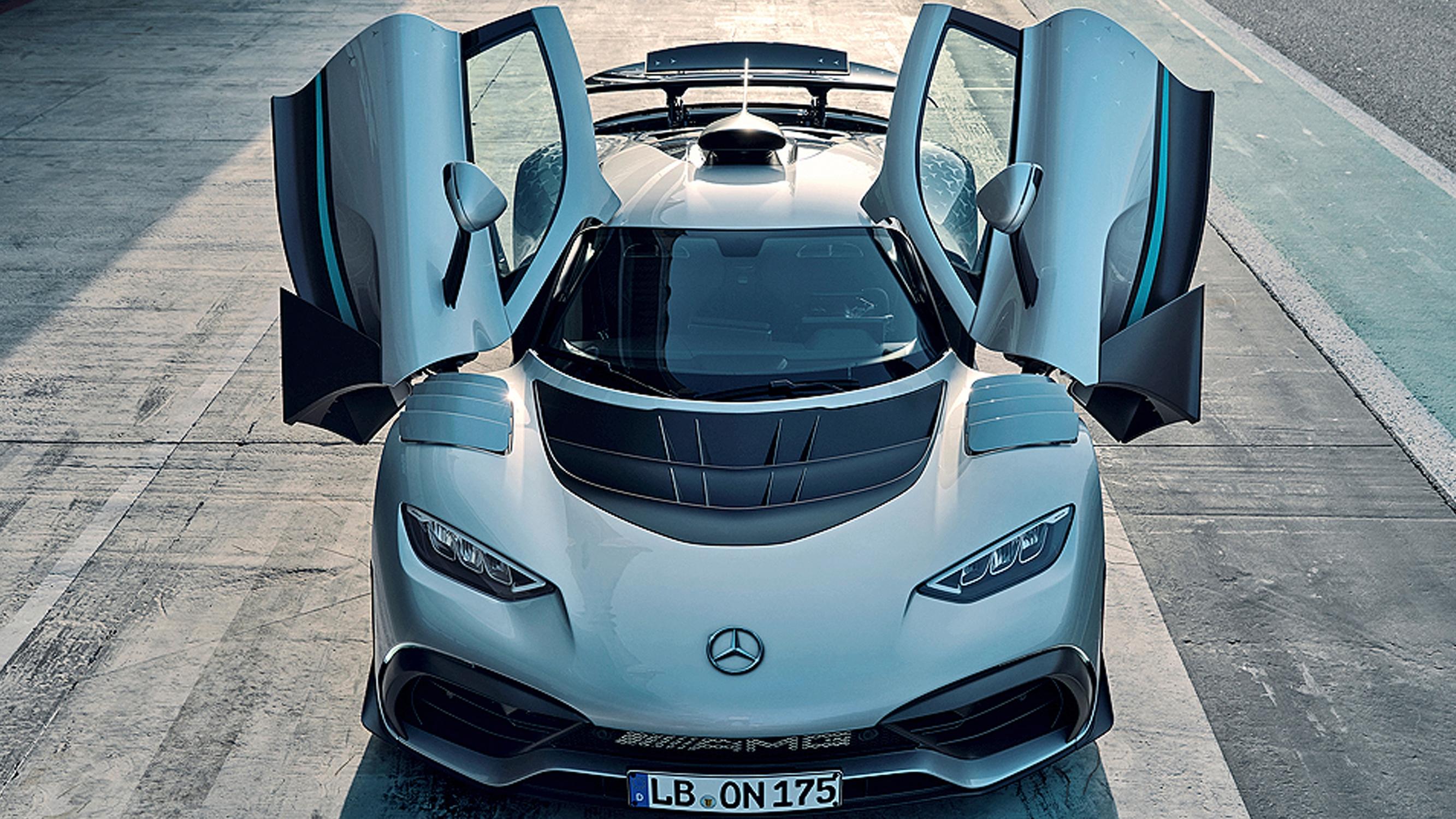 F1-auton siviiliversio: Mercedes-AMG One – tätä lähemmäs formulakokemusta harva pääsee