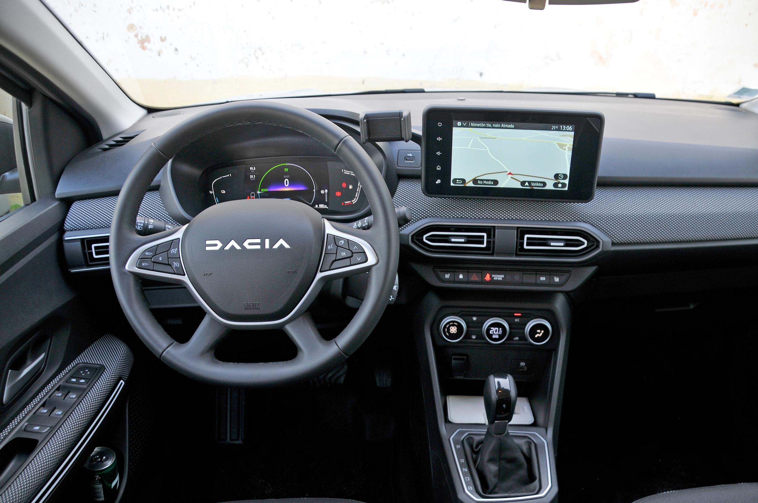 Dacia Jogger: Edullinen 7-paikkainen hybridi Tuulilasin koeajossa. Lue arvio.