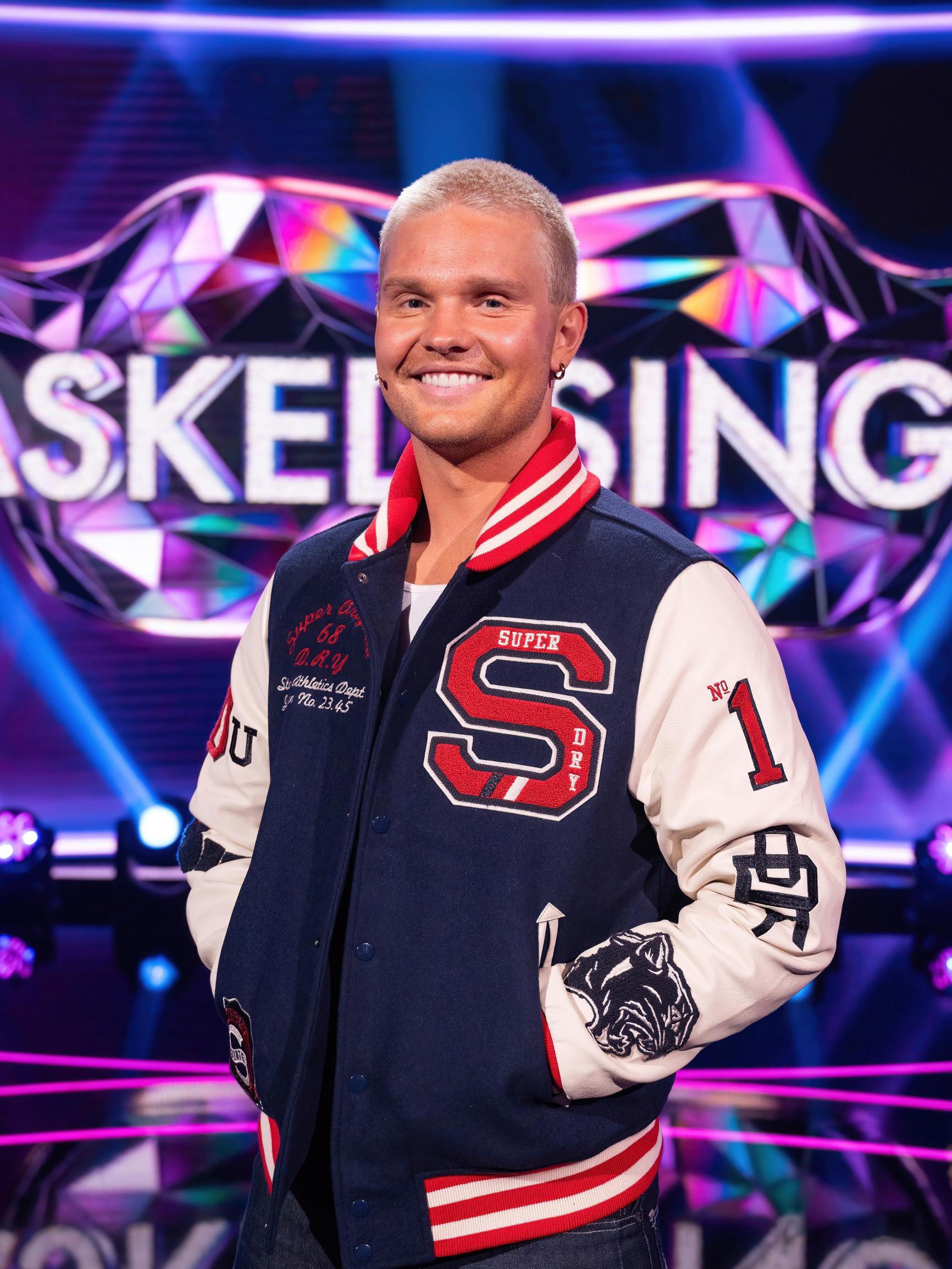 Masked Singeristä ja muista perheohjelmista tuttu Benjamin Peltonen on keikoillaan toinen mies: ”Suurin osa keikoistani on K-18!”