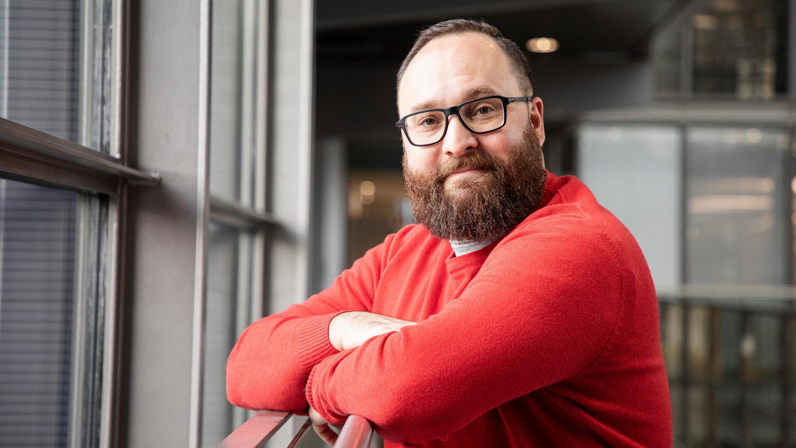 ”On epätervettä, että työn pitäisi olla intohimo” – Työ voi olla merkityksellistä, vaikkei sillä pelastettaisi maailmaa, sanoo psykologi Simo Levanto