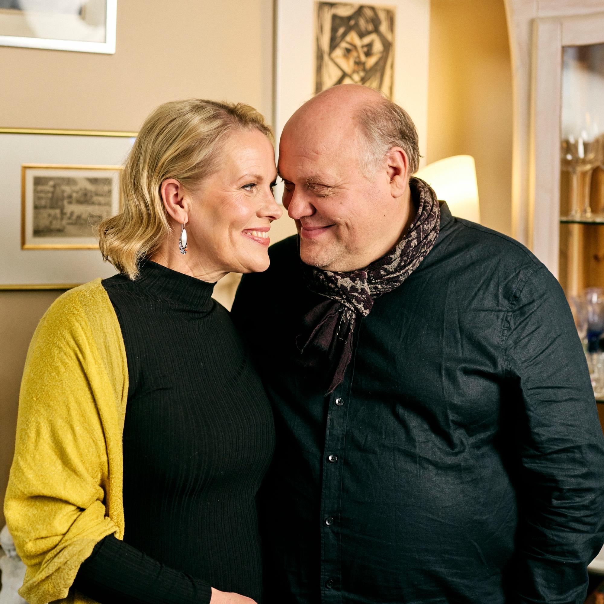 Nina Honkanen ja Hannu-Pekka Björkman löysivät toisistaan sielunkumppanin: ”Rakastuimme punaisissa liikennevaloissa Rautatientorilla”