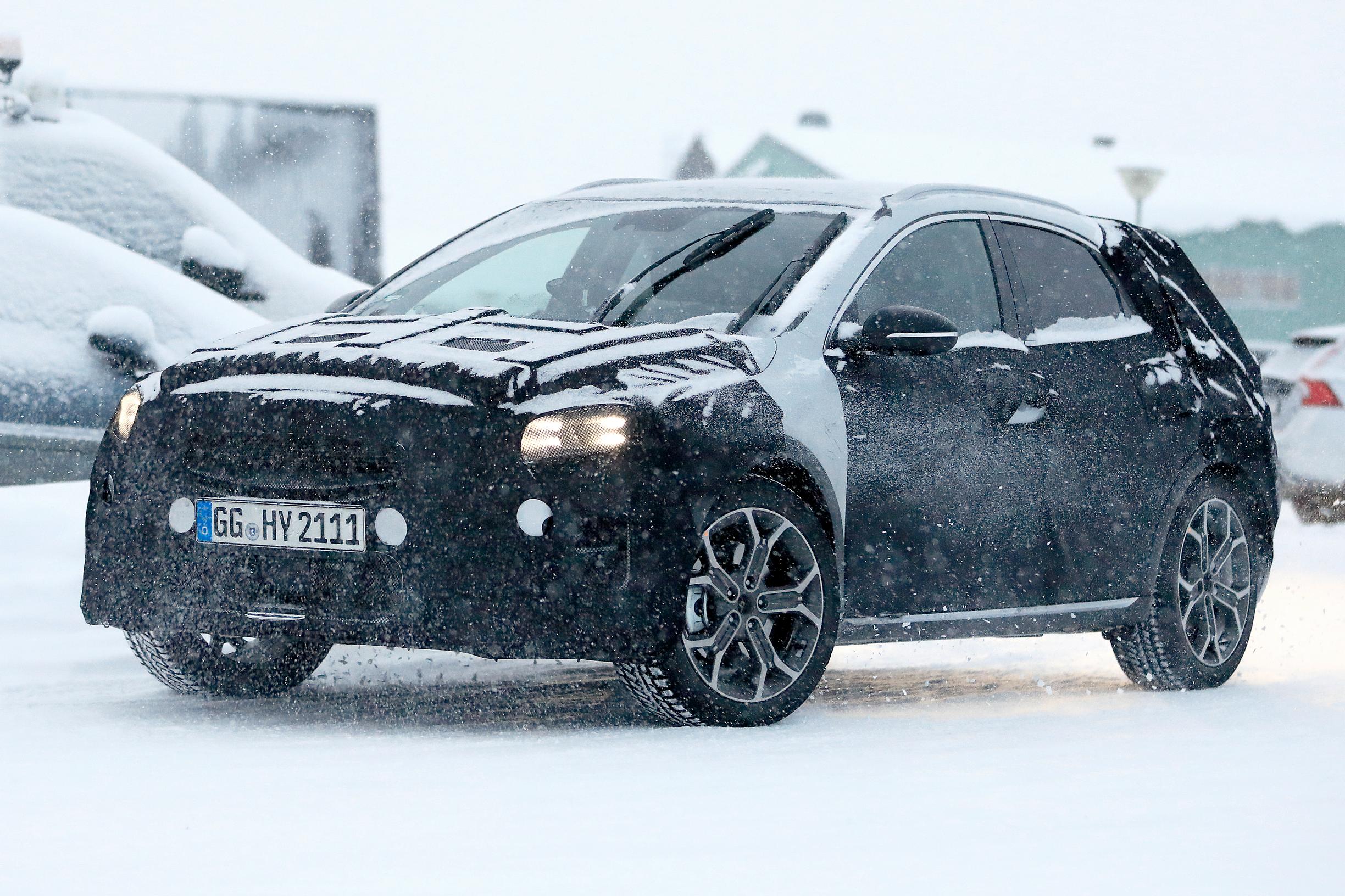 Salakuvissa Kia XCeed - korealainen haastaja VW T-Rocille