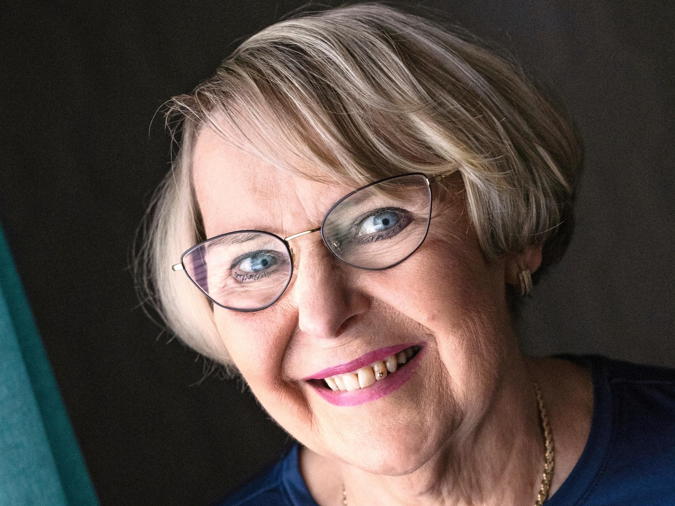 Tuula kärsi vatsavaivoista vuosikymmeniä ennen kuin sai tietää potevansa haavaista paksusuolen tulehdusta: ”Pahinta oli, kun en tiennyt, mistä oireet johtuivat”