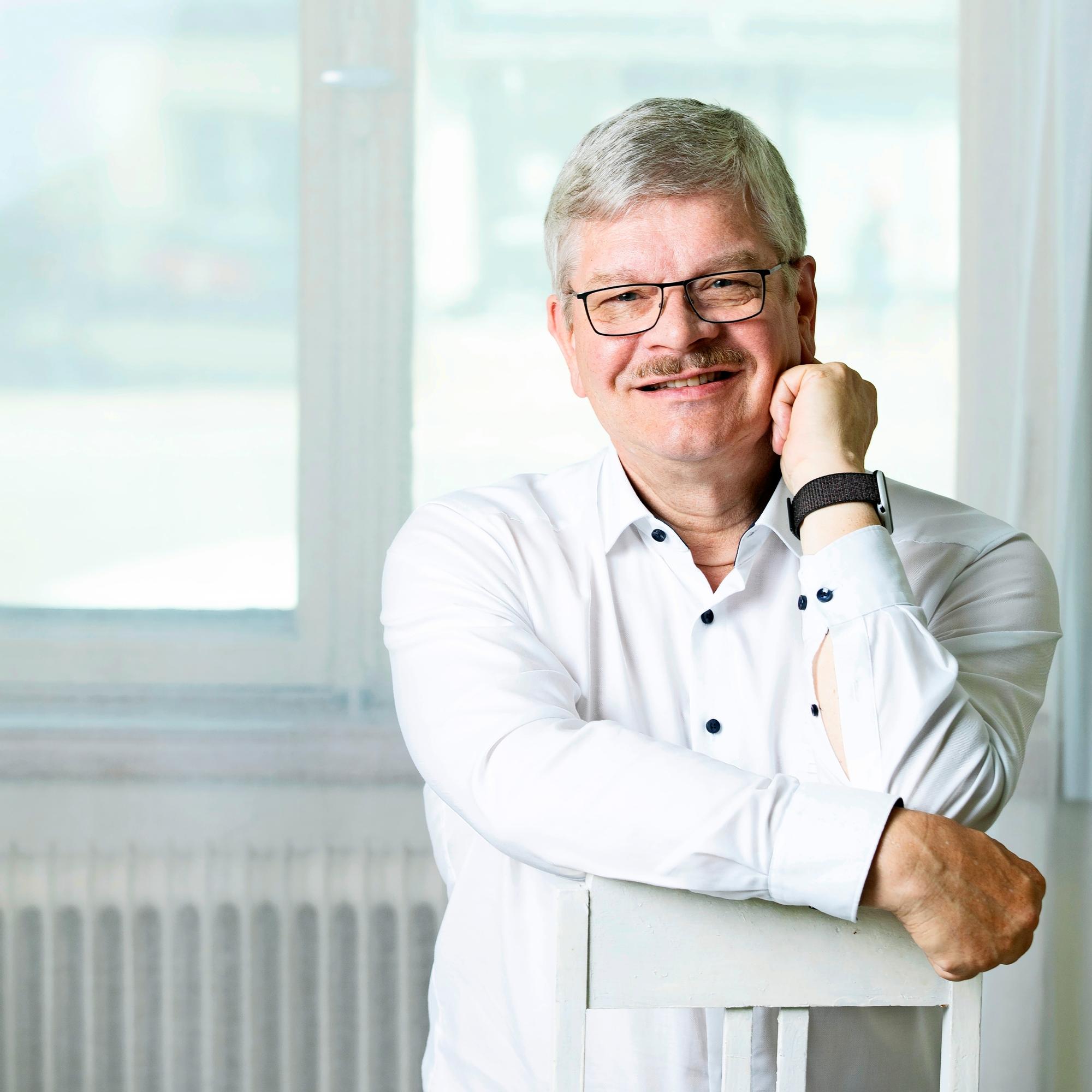 Bakteeritutkija Pentti Huovinen noudattaa pätkäpaastoa: "Olen huomannut voinnissani valtavan muutoksen parempaan"