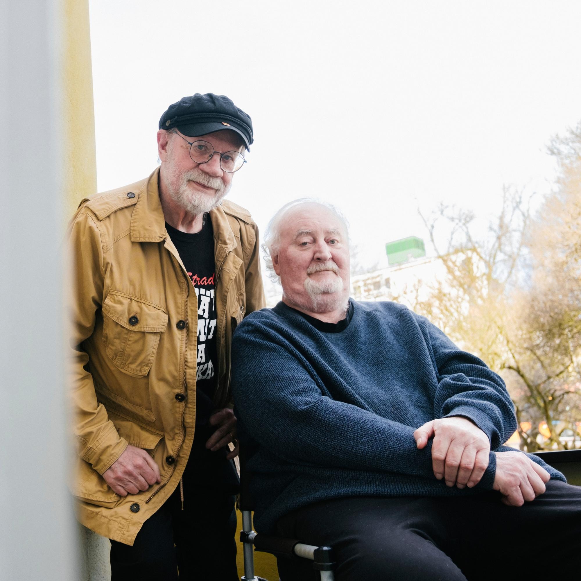 Tankki täyteen, Reinikainen, Sisko ja sen veli... Neil Hardwick ja Jussi Tuominen loivat legendaarisia komediasarjoja – ja nyt he tapaavat pitkästä aikaa  