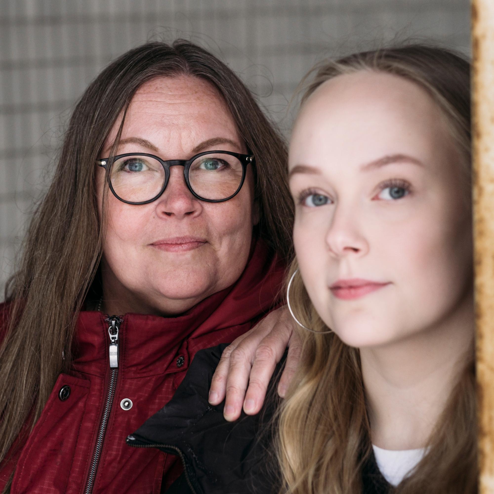 Äiti ja tytär saivat ADHD-diagnoosit peräkkäin – ”Olen aina tuntenut itseni ulkopuoliseksi ja jotenkin tyhmäksi”