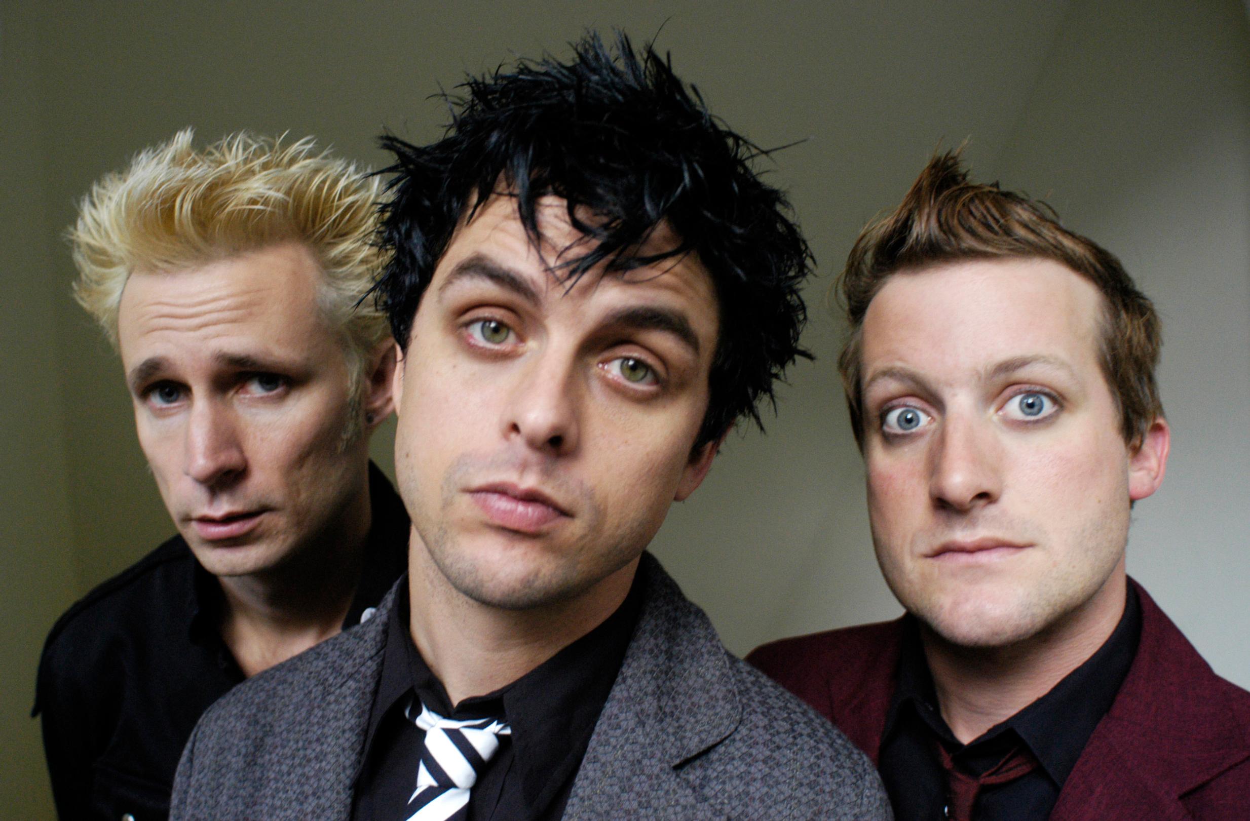 Green Day on tulkinnut Yhdysvaltain rappiota vuosikymmenten ajan – Näin yhtye sai Elon Muskin vihat niskaansa