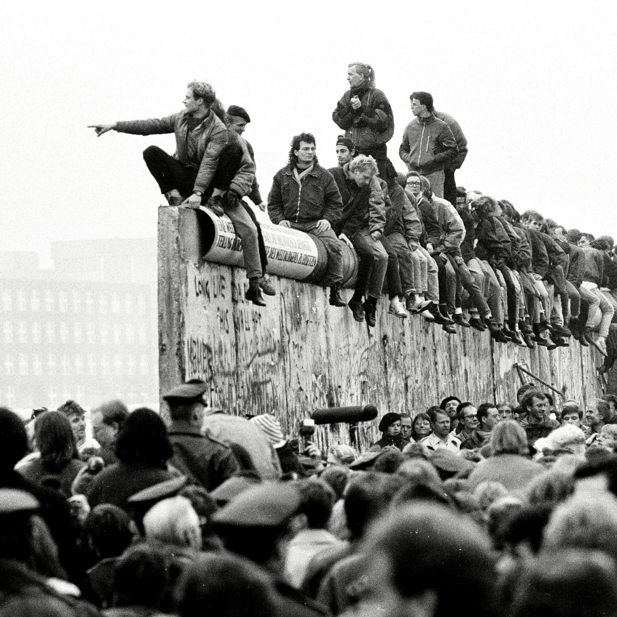 Berliinin muuri murtui 9. marraskuuta 1989 – Seuraa historiallista uutispäivää toimittaja Unto Hämäläisen matkassa 