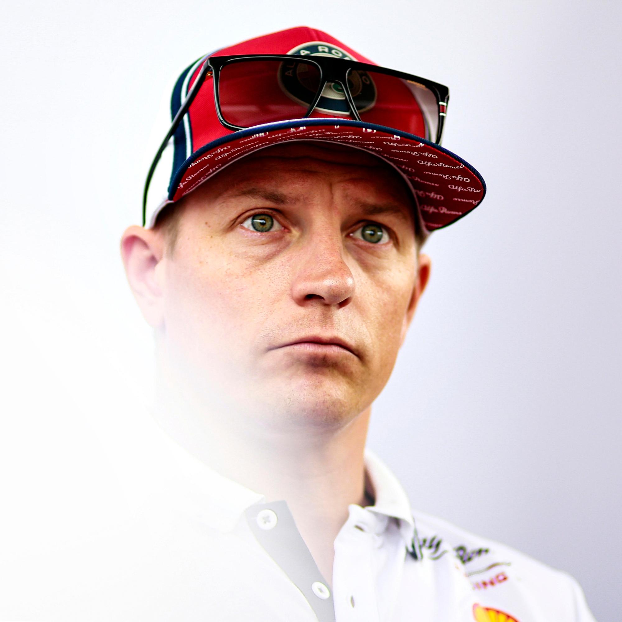 Uransa lopettava Kimi Räikkönen kyllästyi noudattamaan tiukkoja F1-aikatauluja: "Robin odottaa sitä, että olen enemmän hänen kanssaan"