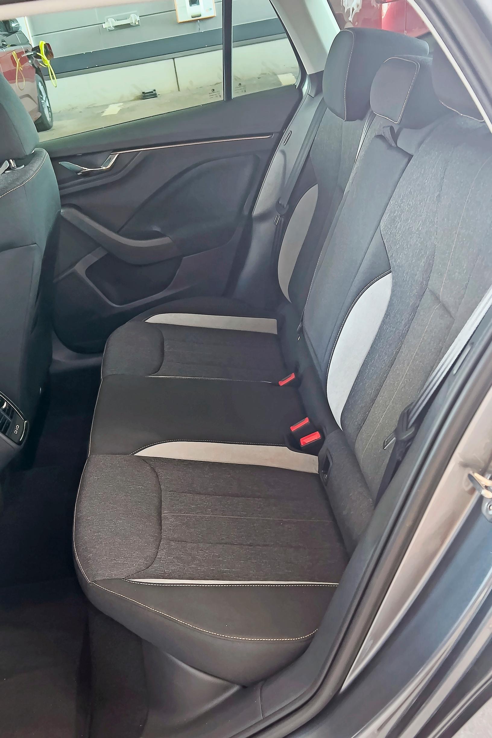 Skoda Scalan takapenkille kaivataan lisää polvitilaa.