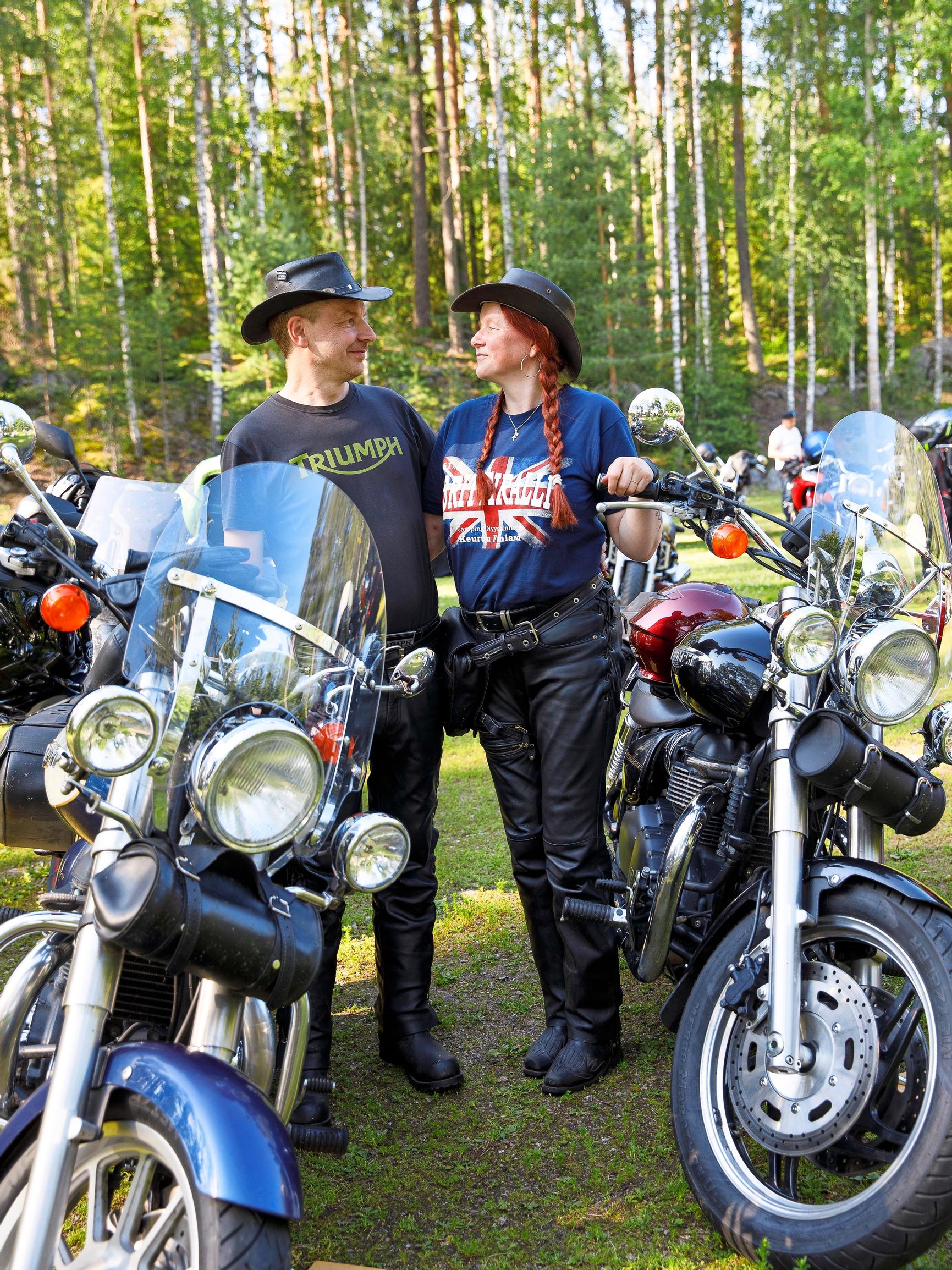 Kun Turengista loppuivat makkarat - Kesätorstaiden motoristikahvilasta tuli niin suosittu, että rahoilla on voitu pelastaa paikallinen koulurakennus