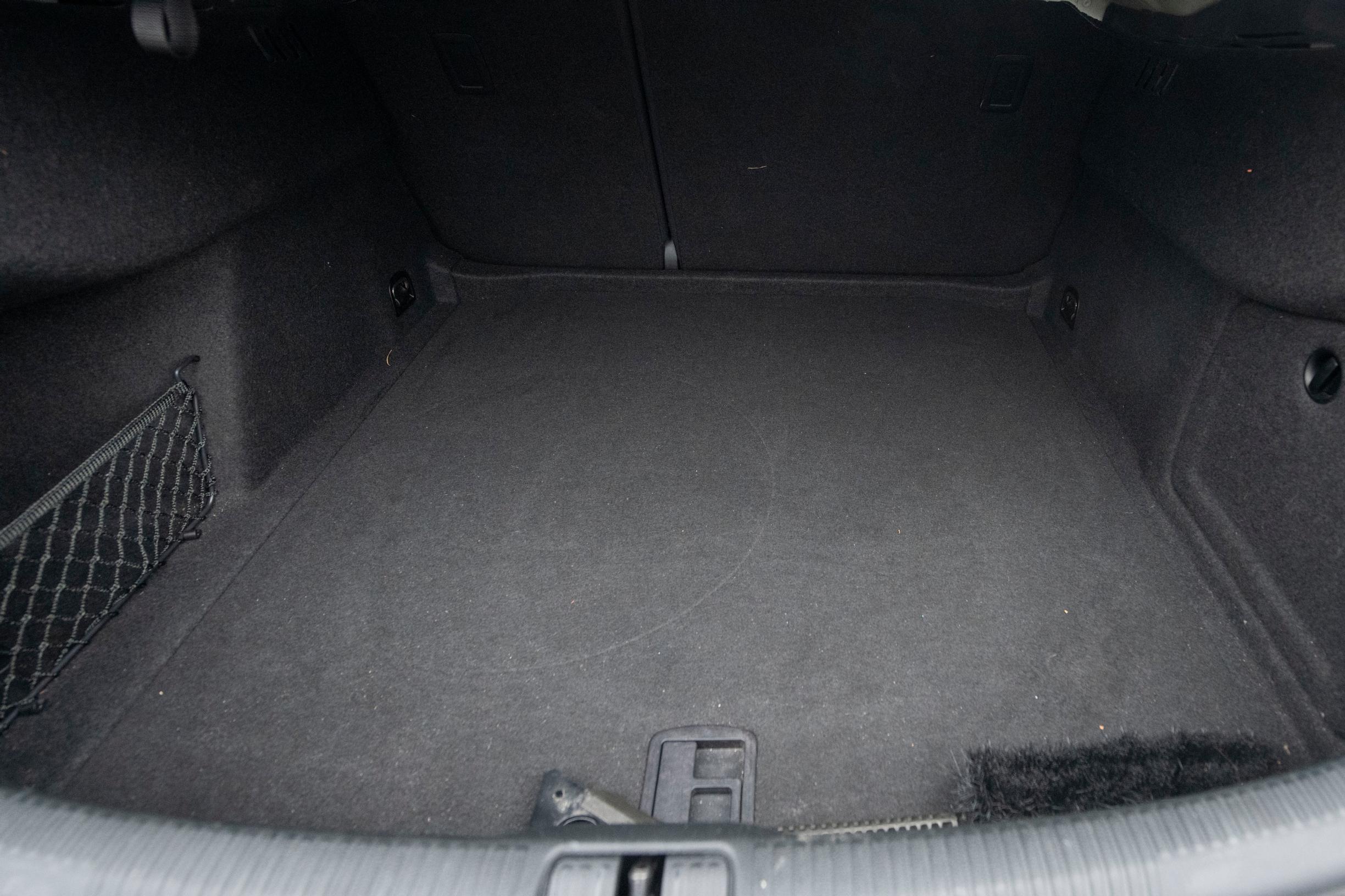 Audi A3 Sedan Business Sport SE 1.0 TFSI S-Tronic takaluukku