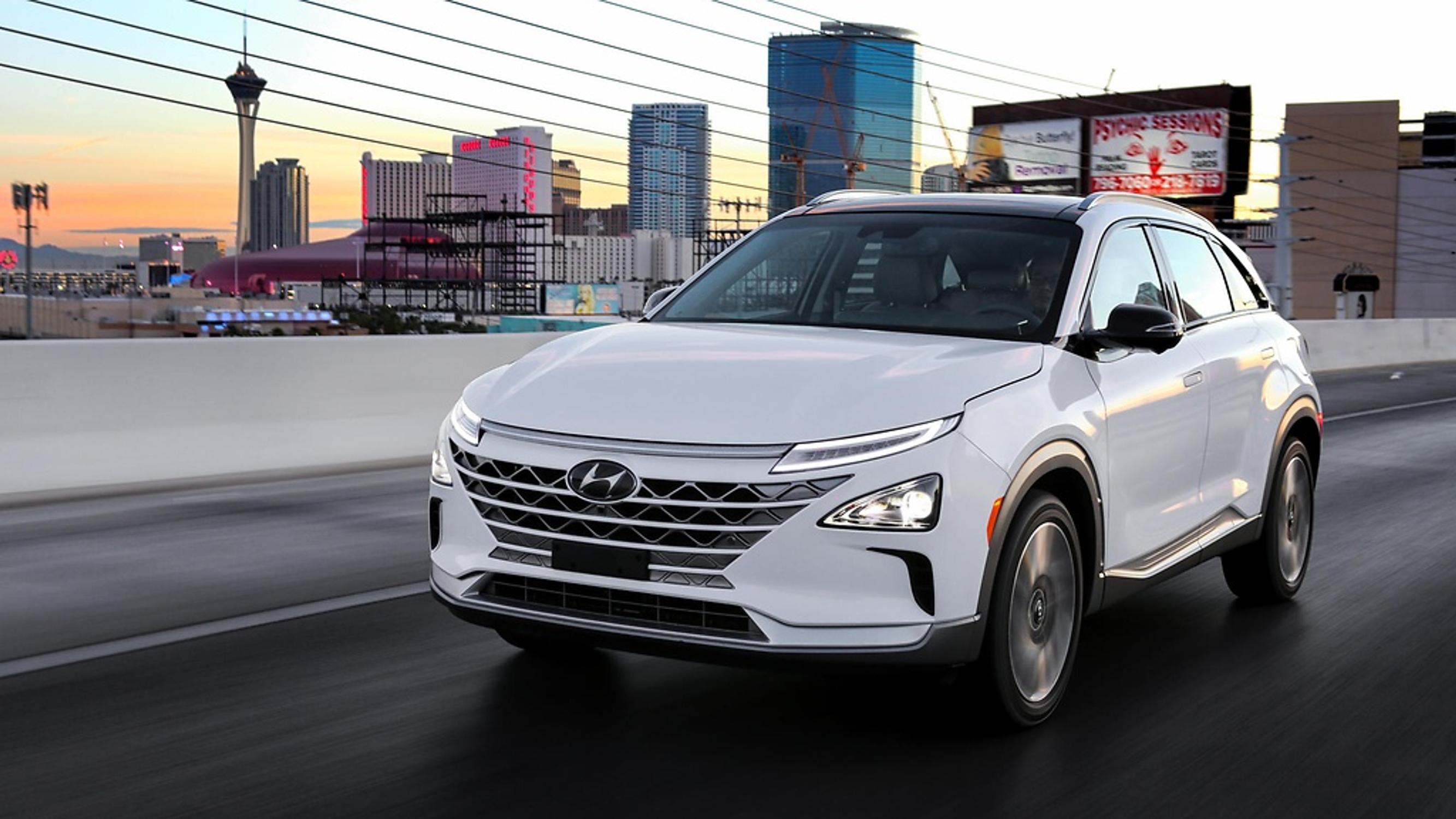 Hyundai visioi "vetyaaltoa" - uusia polttokennoautoja tulossa?