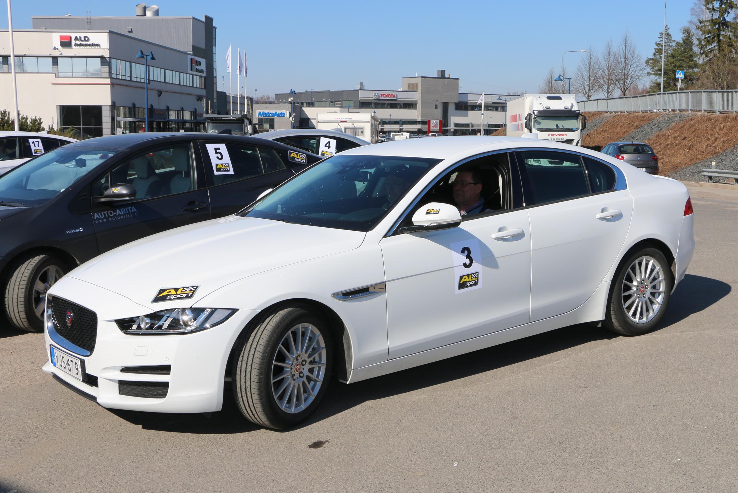 Jaguarilla voitettiin taloudellisuusajo