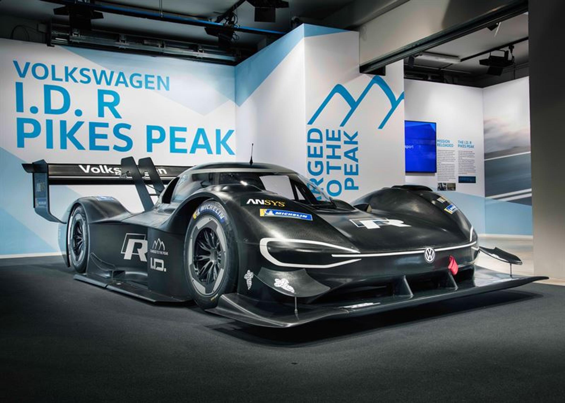 Volkswagen valottaa Pikes Peak autonsa taustoja