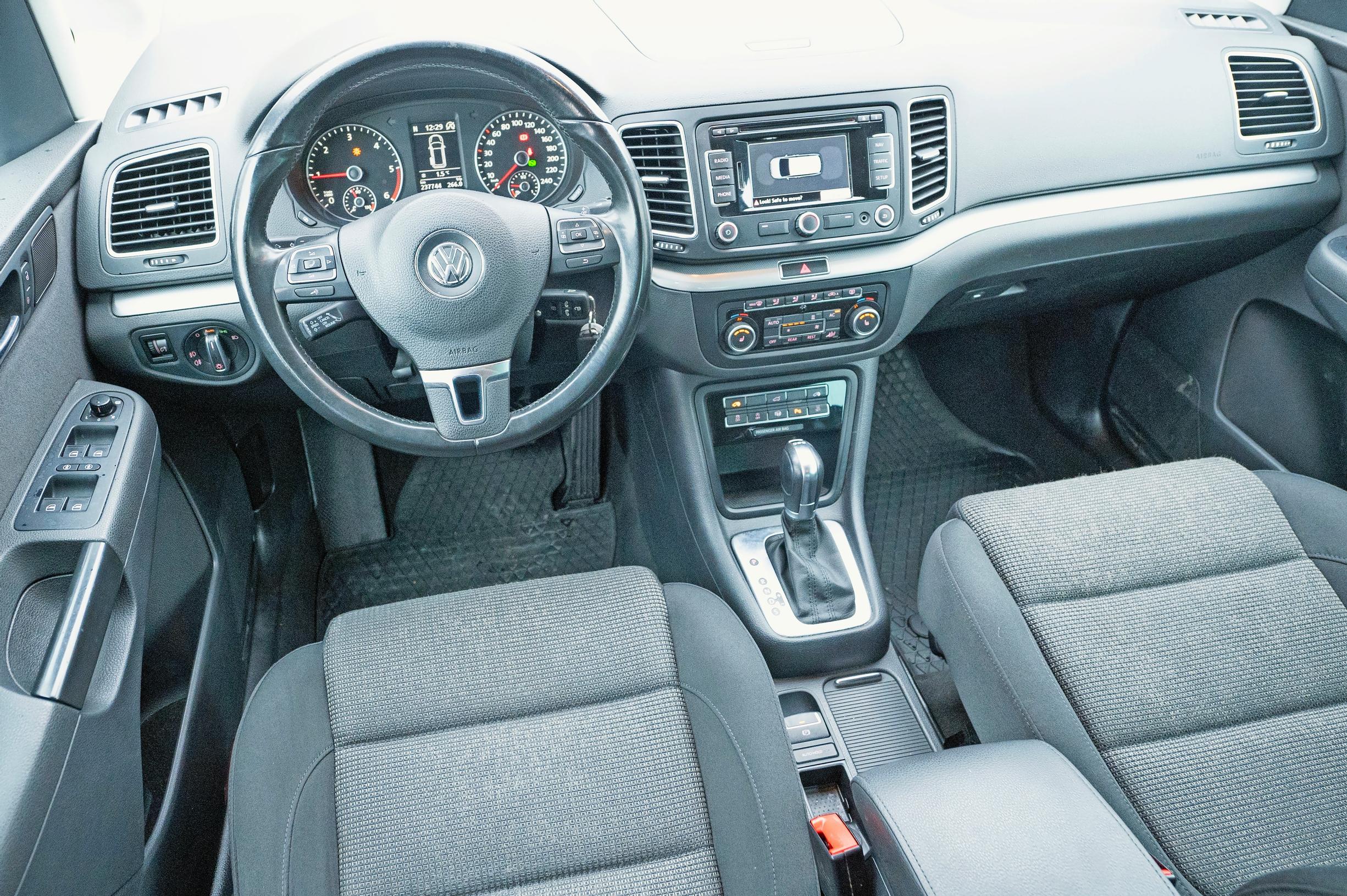 Volkswagen Sharan vm. 2011 | Tähän on pakko tarttua | Koeajo
