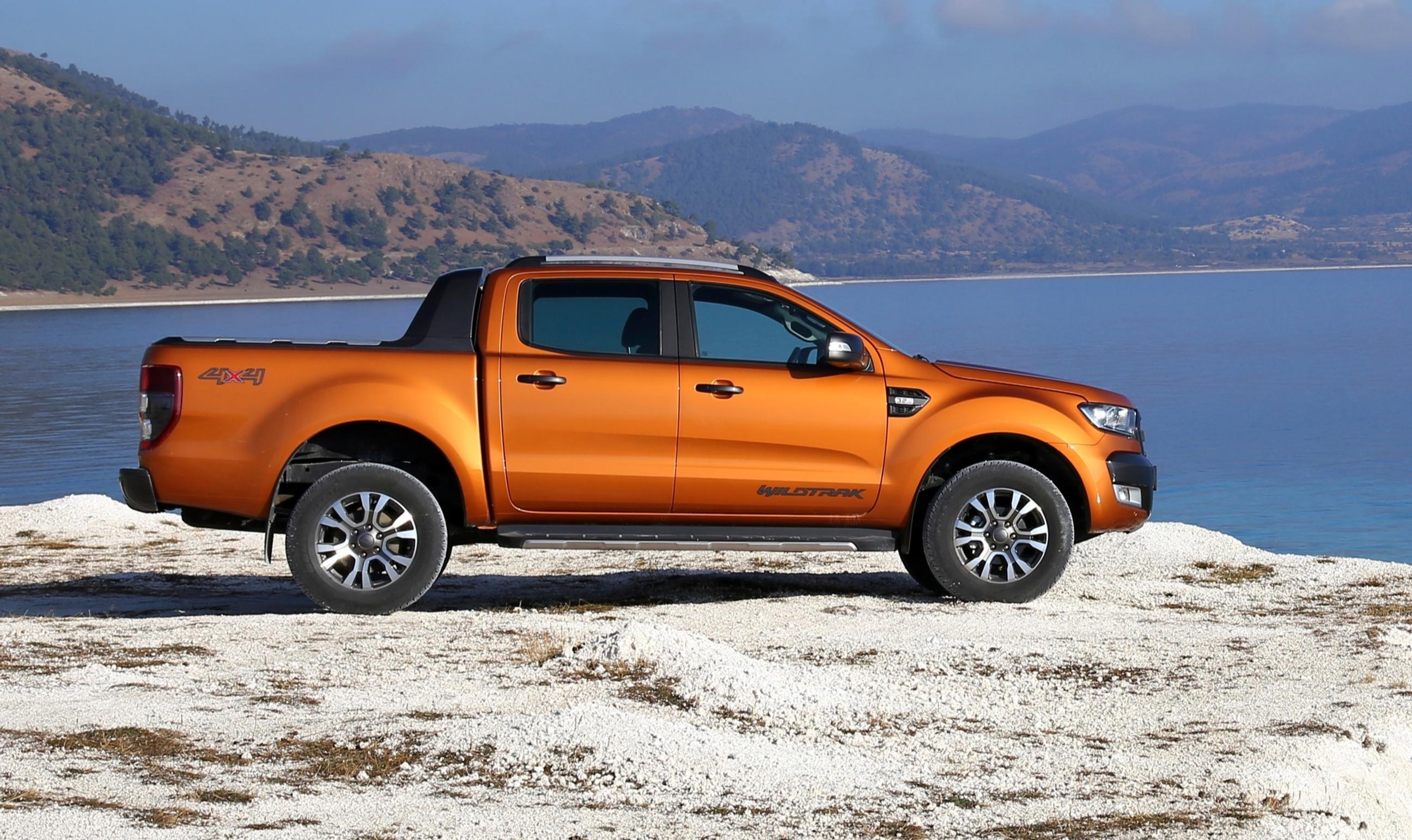 Ford Ranger -pick-up kuvassa on huomattavasti normaalimmassa kuosissa kuin se Ranger, jonka koeajon julkaisimme huhtikuussa